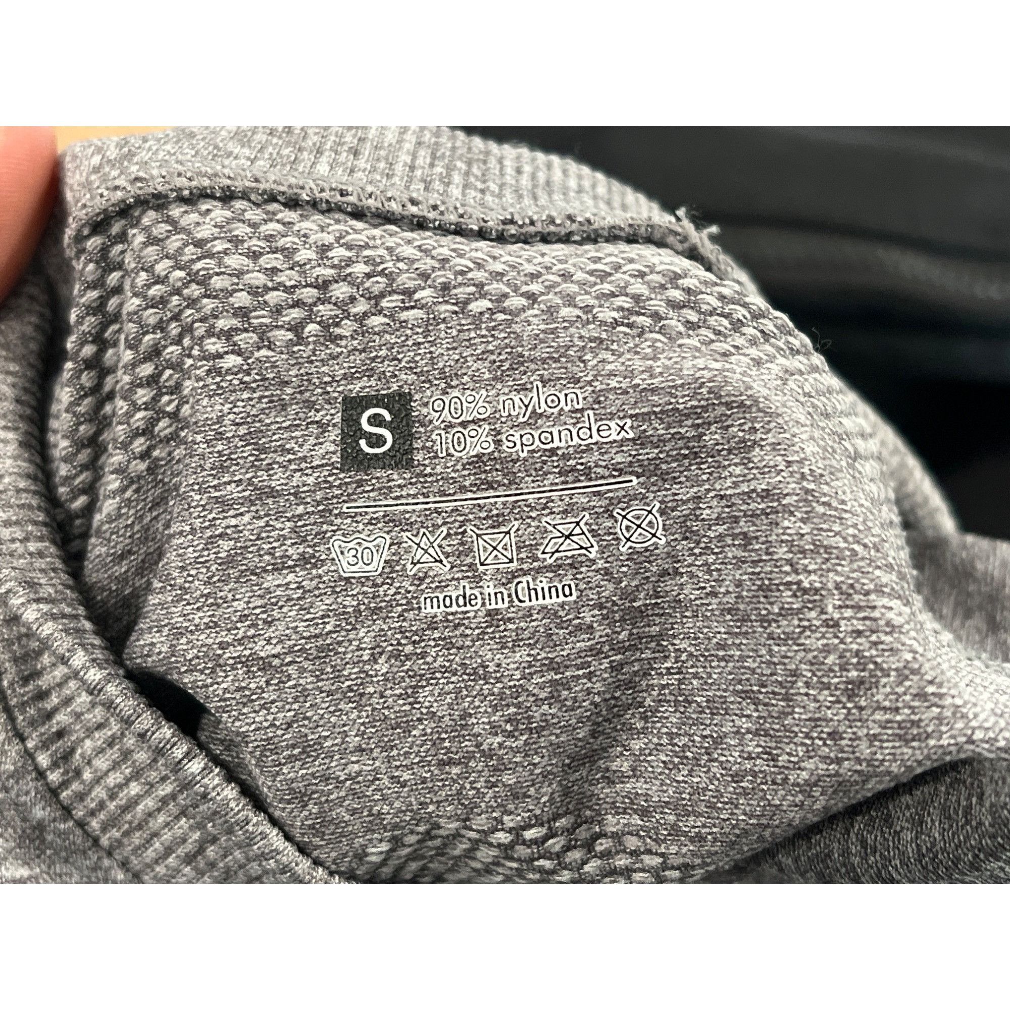 Gymshark Gymshark Womens Long Sleeve Seamless Crop Top Size Small Size S / US 4 / IT 40 - 8 Thumbnail