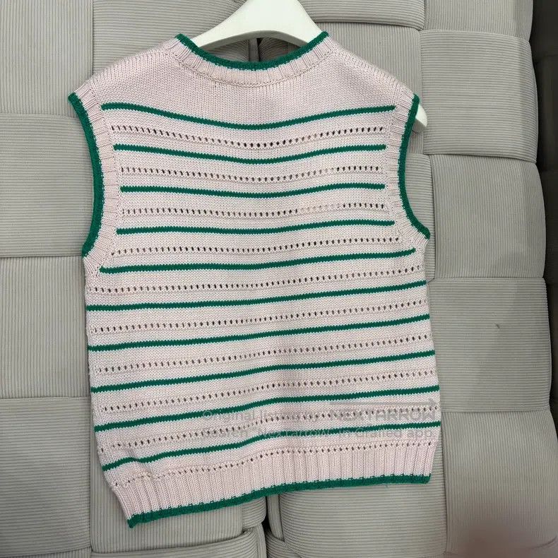 Gucci Gucci Double G old flower full print V-neck knitwear sweat Size XS / US 0-2 / IT 36-38 - 2 Thumbnail