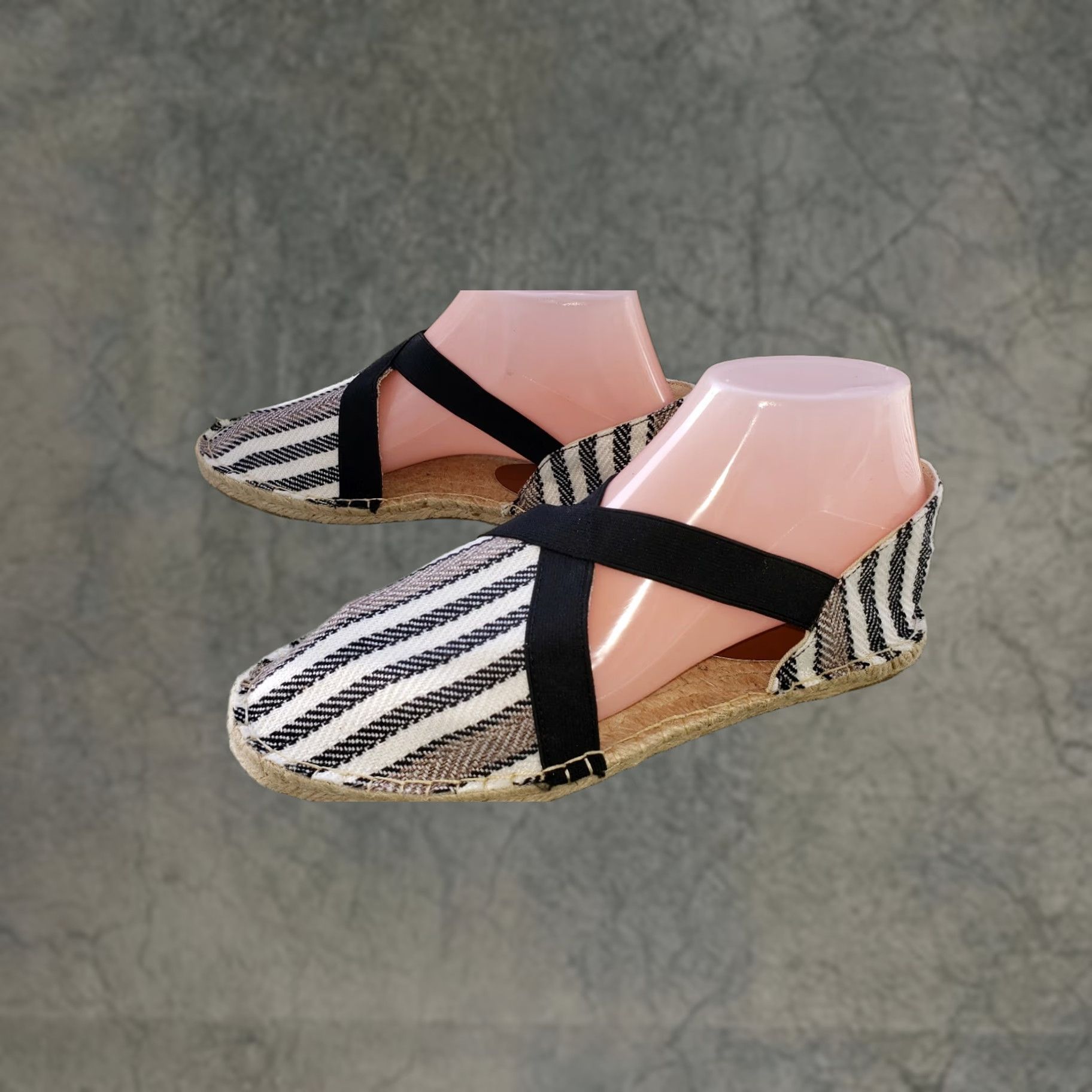 Vintage Jacobies Women's Espadrille Flats Size 8 Black And White Textile Uppers Elastic Crossovers Flats Casual Women’s Size US 6 / IT 36 - 1 Thumbnail