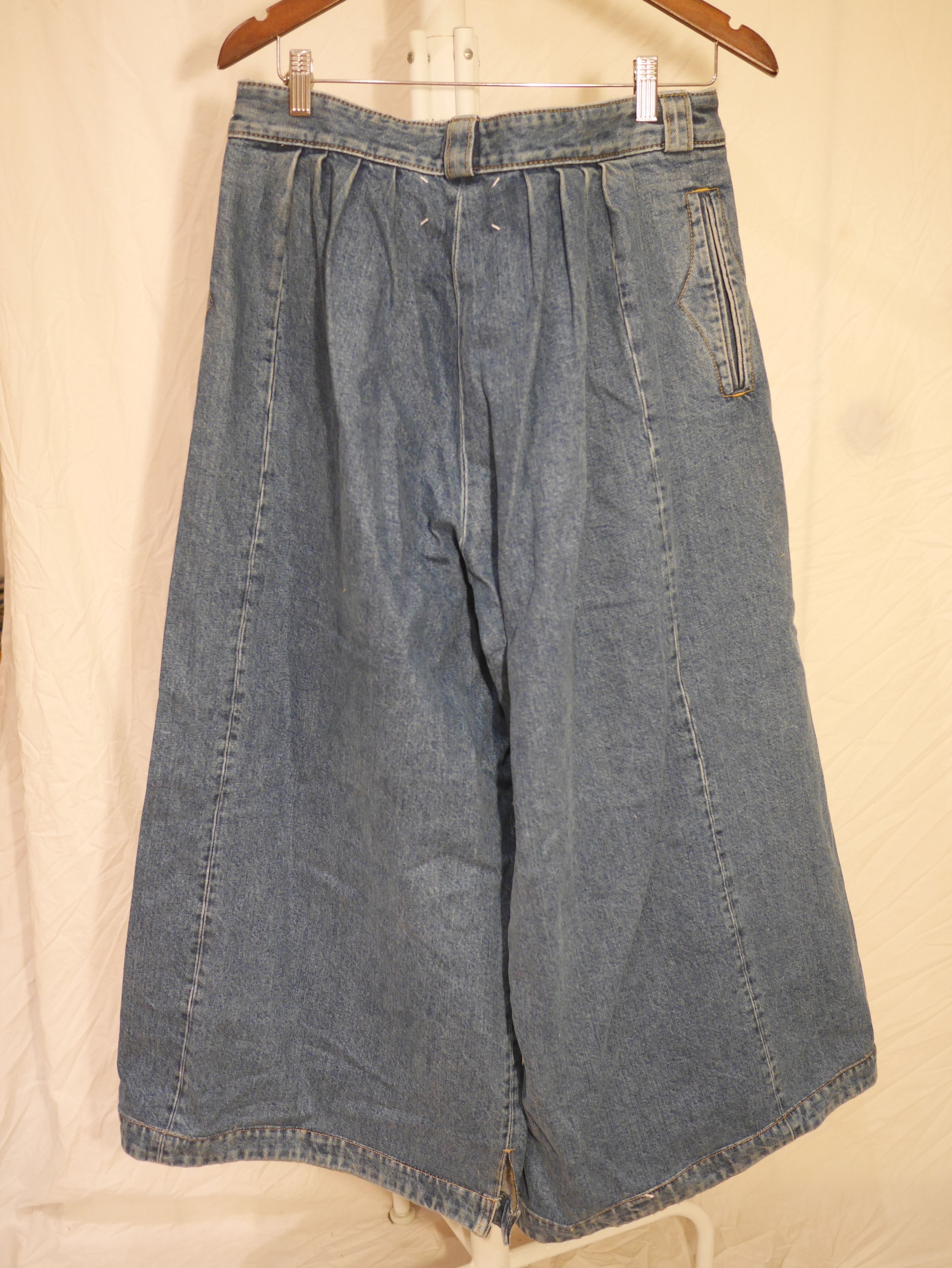 Maison Margiela MARGIELA WHITE LEG JEANS (CUSTOM HEM) Size 28" / US 6 / IT 42 - 4 Thumbnail