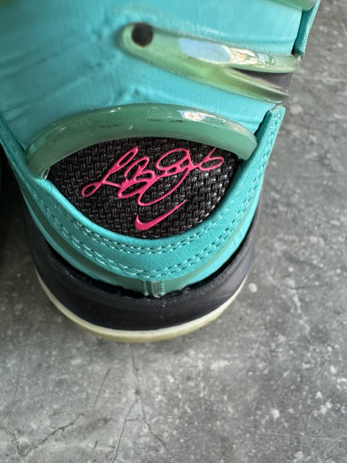 Nike Lebron 8 South Beach Size US 10.5 / EU 43-44 - 5 Thumbnail