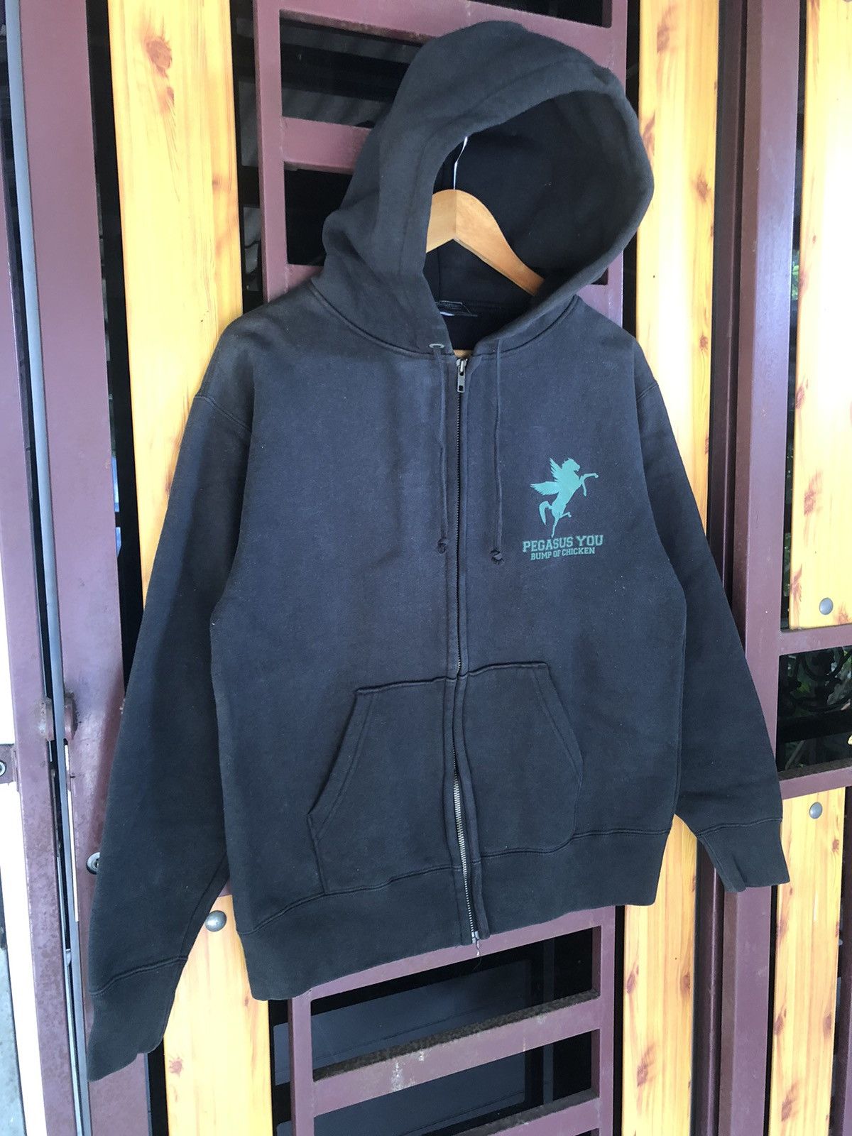 Band Tees × Rap Tees × Vintage 🔥Vintage Y2K🔥Pegasus You Bump Of Chicken Band Hoodies Size US L / EU 52-54 / 3 - 11 Thumbnail