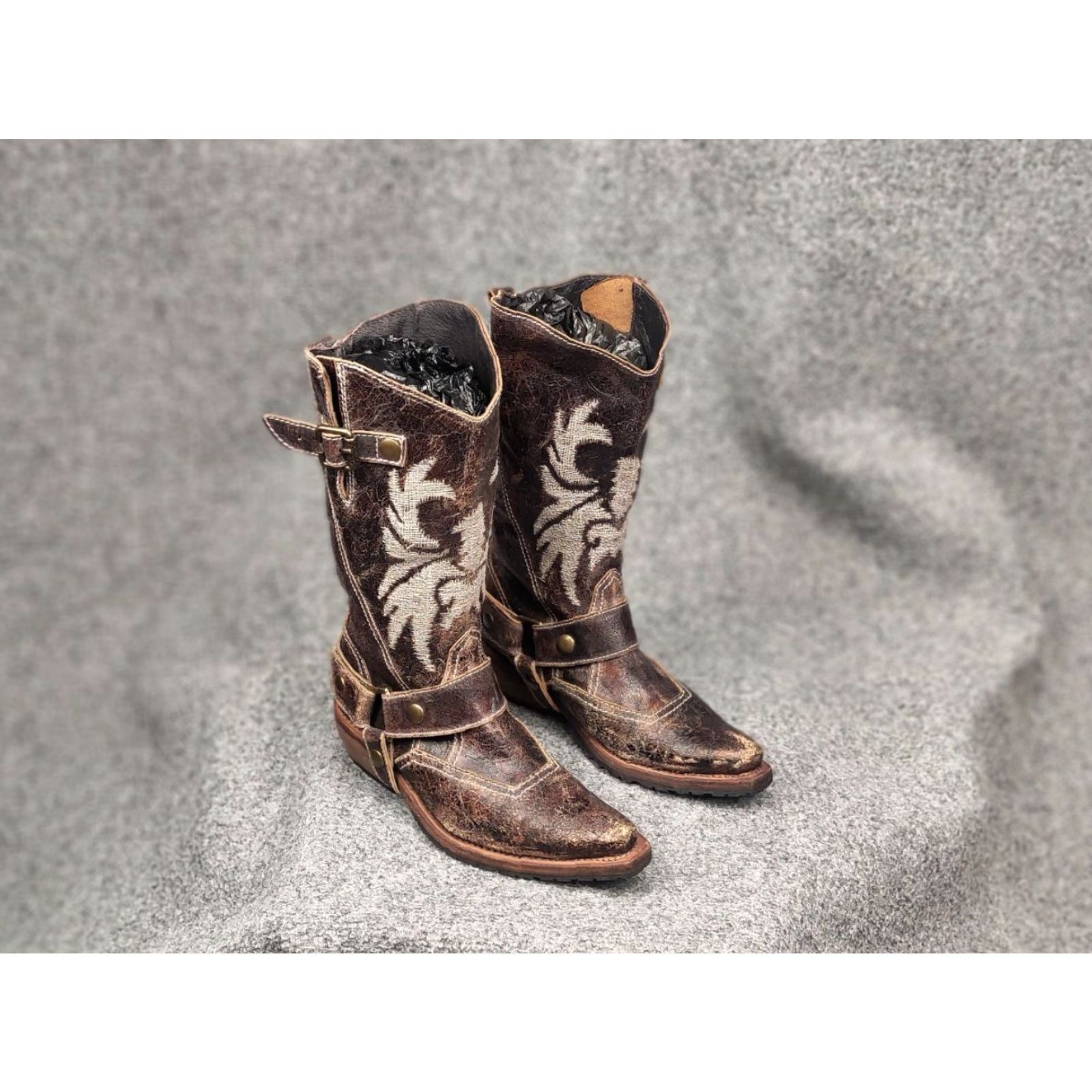 Vintage VINTAGE Sancho Boots Barbados Textured Embroidered Leather Logo Boot Women XS 6 Brown 90s Logo Buckle Mid-Calf Leather Sole Cuban Heel Size US 6 / IT 36 - 5 Thumbnail