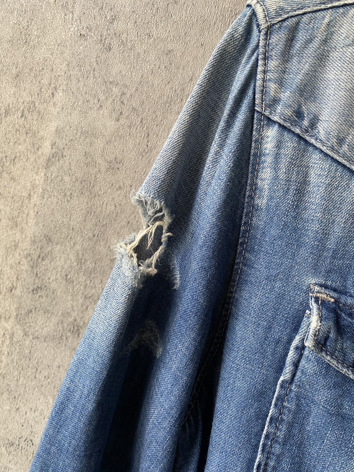 If Six Was Nine Fuga Japan Distressed Button Up Jeans Shirt Size US M / EU 48-50 / 2 - 10 Thumbnail