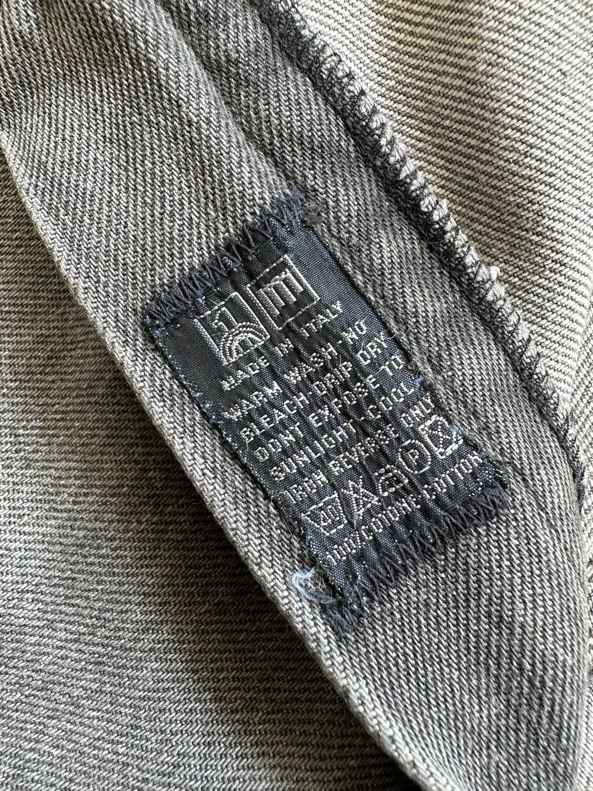 Valentino 90's Vintage Valentino Garavani faded black jeans Size US 31 - 15 Thumbnail