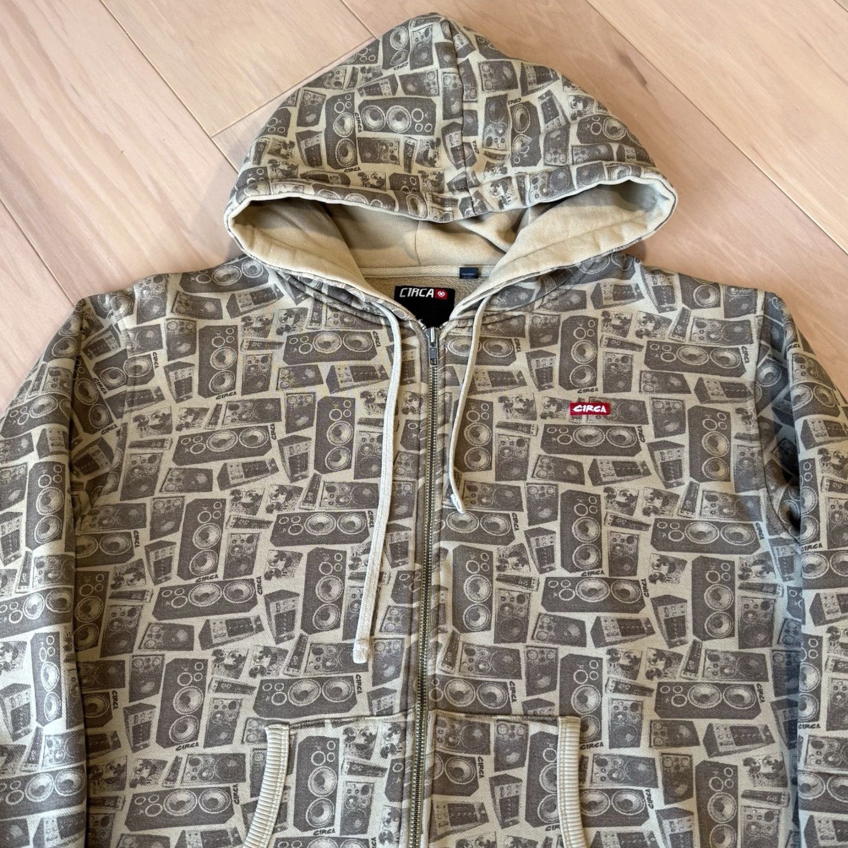 Vintage VINTAGE Circa Skateboards Jacket M Brown Full Zip Fleece Streetwear Punk AOP Mens Size US M / EU 48-50 / 2 - 4 Thumbnail