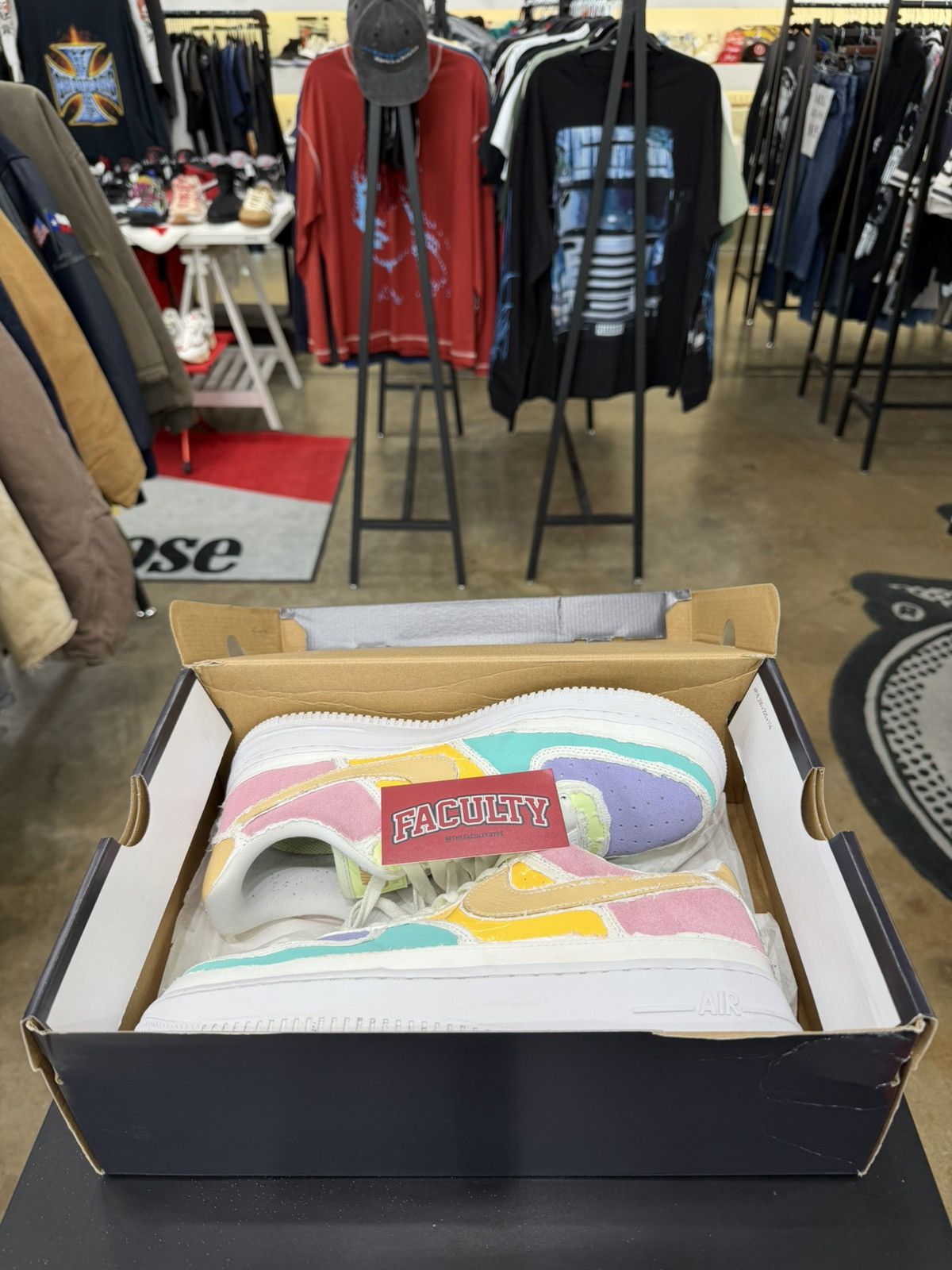 Nike Nike Air Force 1 Low Pastel Reveal Size 10.5W/9M (2021) Size US 9 / EU 42 - 11 Thumbnail