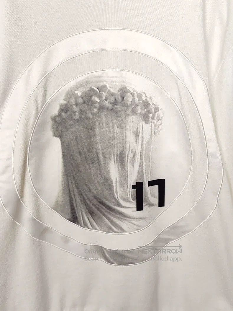 Givenchy Givenchy Men's Virgin Mary Printed Sweatshirt Size US XS / EU 42 / 0 - 4 Thumbnail