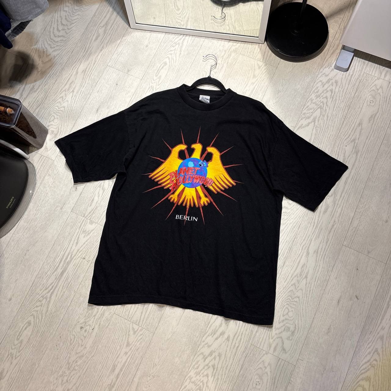 Other Planet Hollywood Berlin Vintage T-shirt Size:L Size US L / EU 52-54 / 3 - 1 Thumbnail