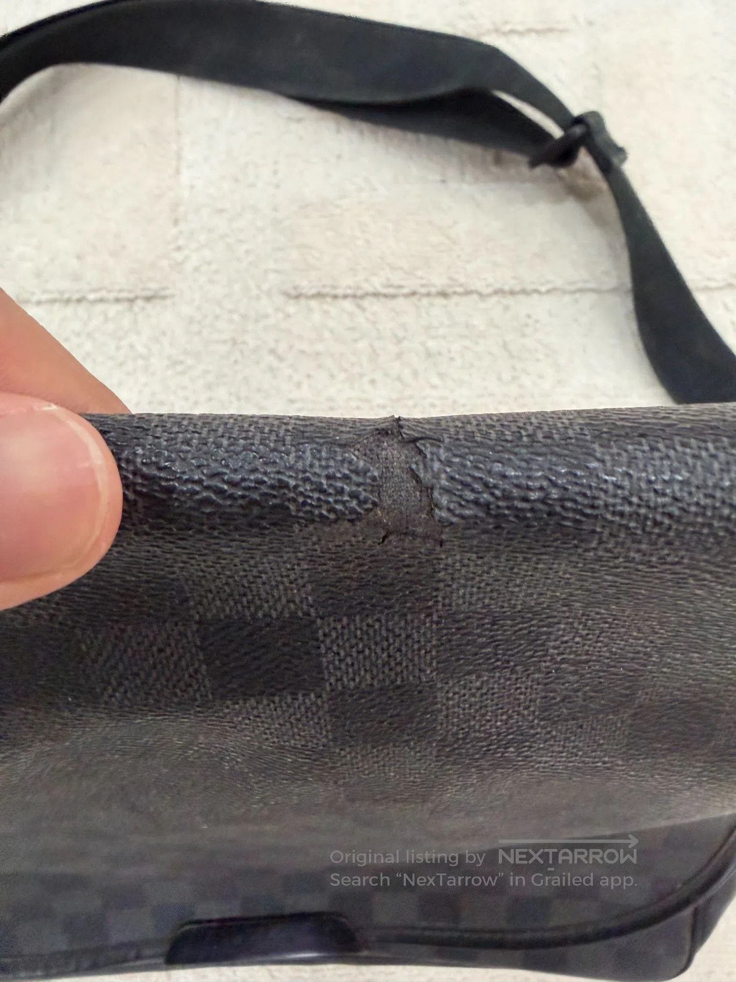 Louis Vuitton Louis Vuitton Black Gray Check Flap Messenger Bag. Size ONE SIZE - 3 Thumbnail