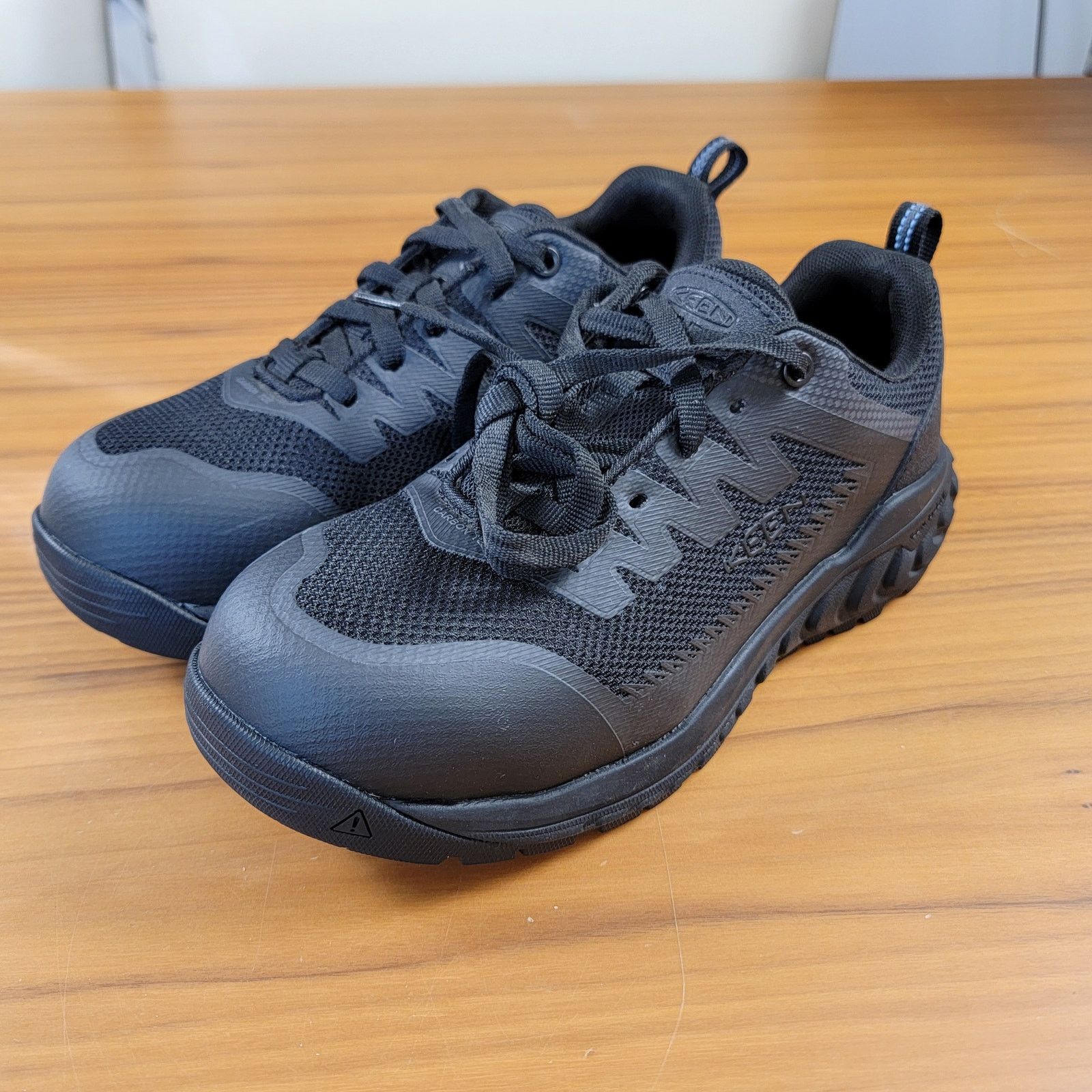 KEEN KEEN Wmns Utility Arvada Shift Sneakers Comp Toe Sz 7.5 Size US 7.5 / IT 37.5 - 1 Thumbnail