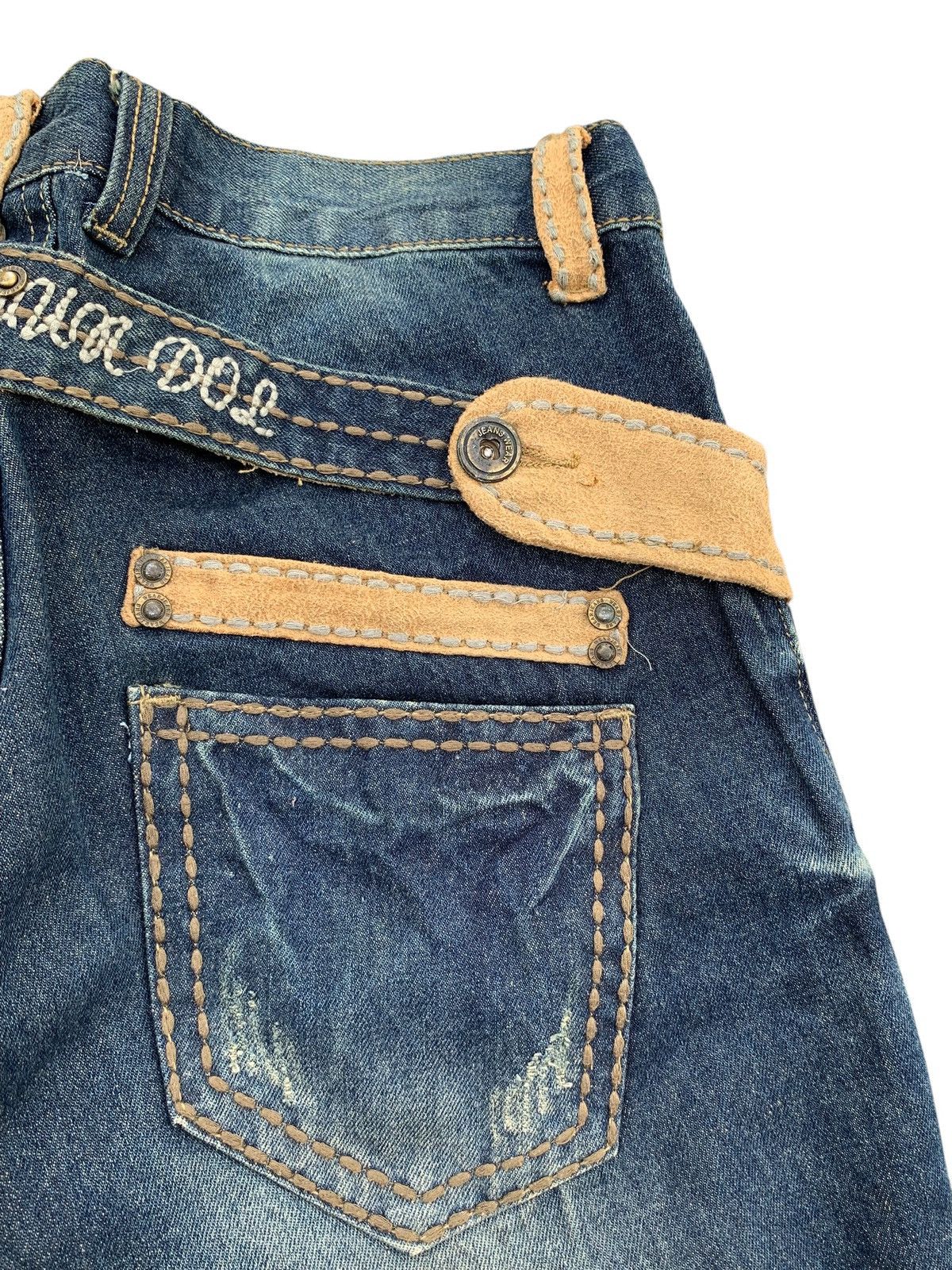 Japanese Brand CONCERT CLUB BUCKLE BACK RUSTY DISTRESSED DENIM Size US 29 - 11 Thumbnail