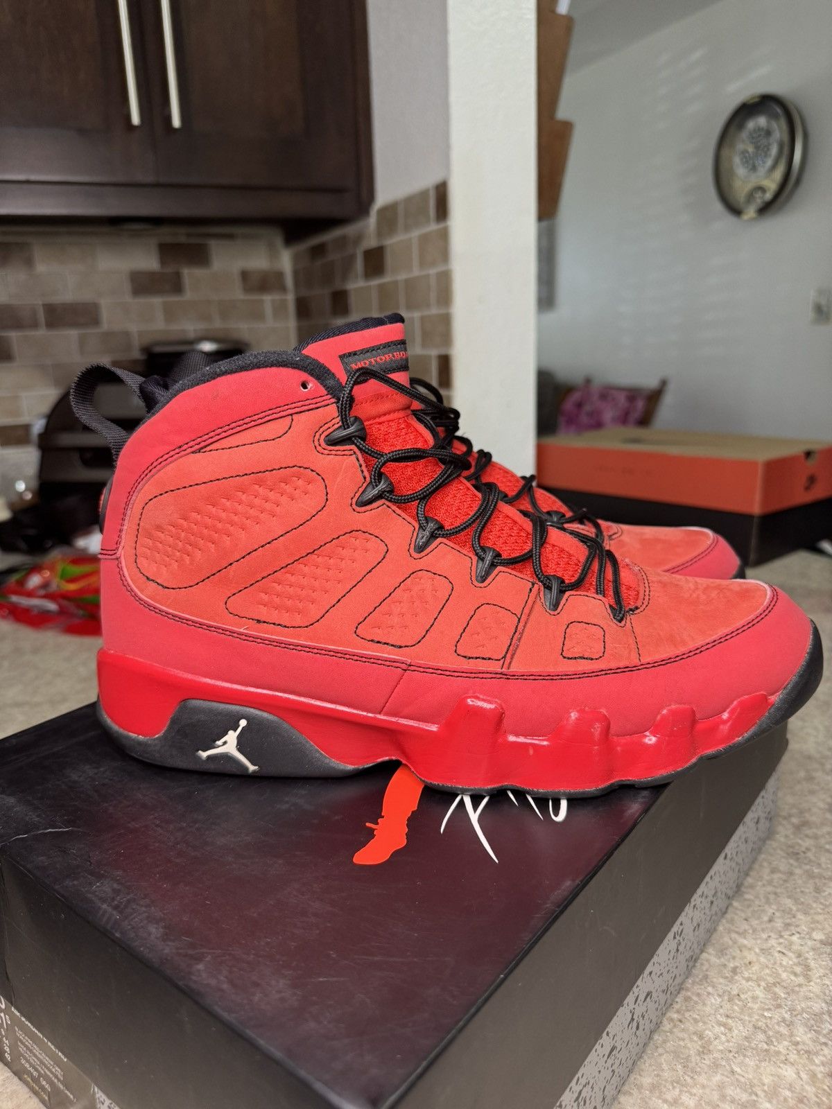 Jordan Brand Motorboat Jones 9 Jordan Retro Size US 10 / EU 43 - 1 Thumbnail