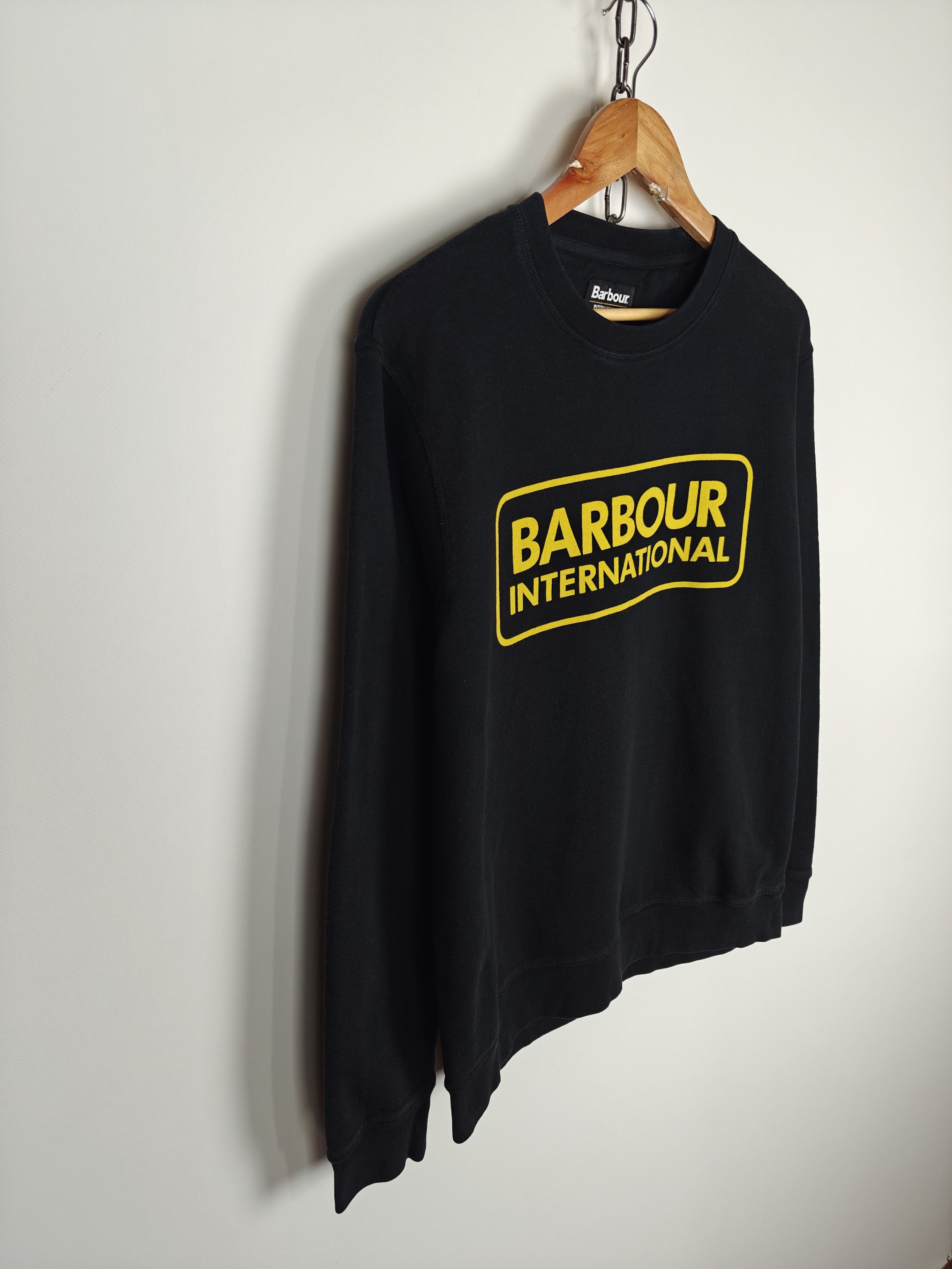 Barbour Barbour International Sweatshirt Crewneck Center Logo size M Size US M / EU 48-50 / 2 - 4 Thumbnail