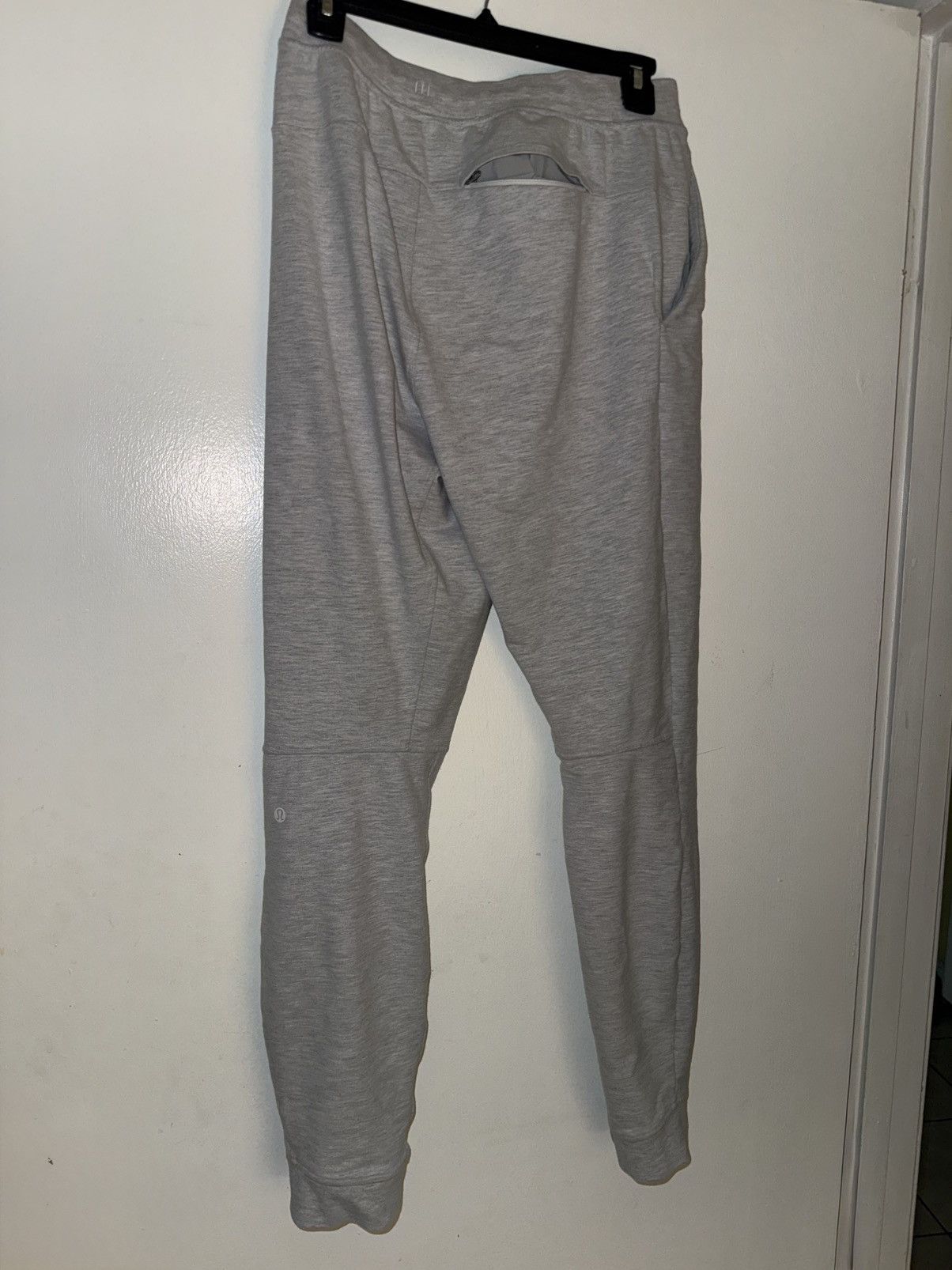 Lululemon Lululemon joggers Size US 30 / EU 46 - 2 Thumbnail
