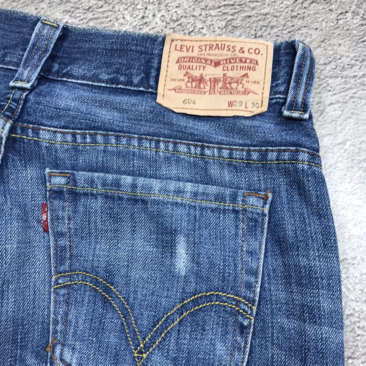 Vintage Vintage 90s Levis Distressed Baggy Jeans Grunge Thrashed 29 Size US 29 - 6 Thumbnail