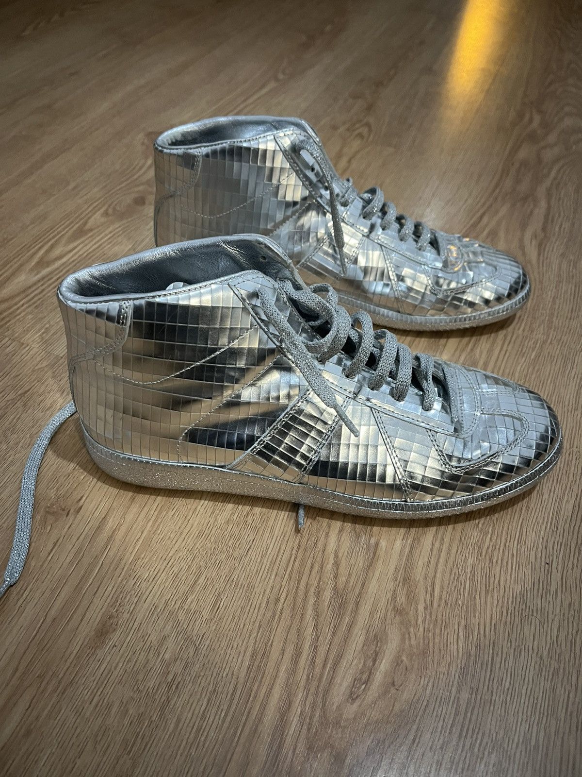 Maison Margiela Maison Margiela Silver Metallic High Top Disco Ball Sneakers Size US 9 / EU 42 - 6 Thumbnail