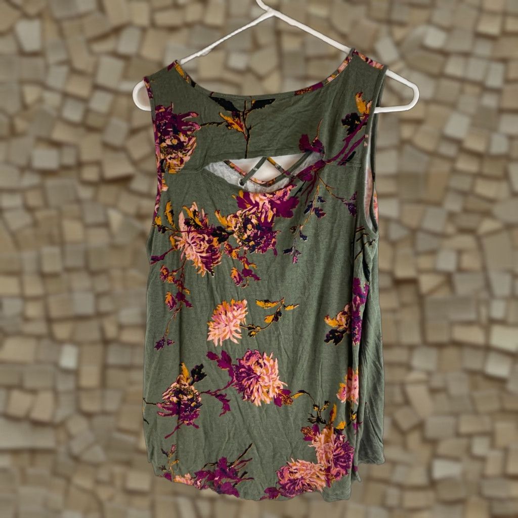 Vintage Maurices Shirt Women's Large Green Floral Back Cut Out Sleeveless Criss Cross V-Neck Size L / US 10 / IT 46 - 1 Thumbnail