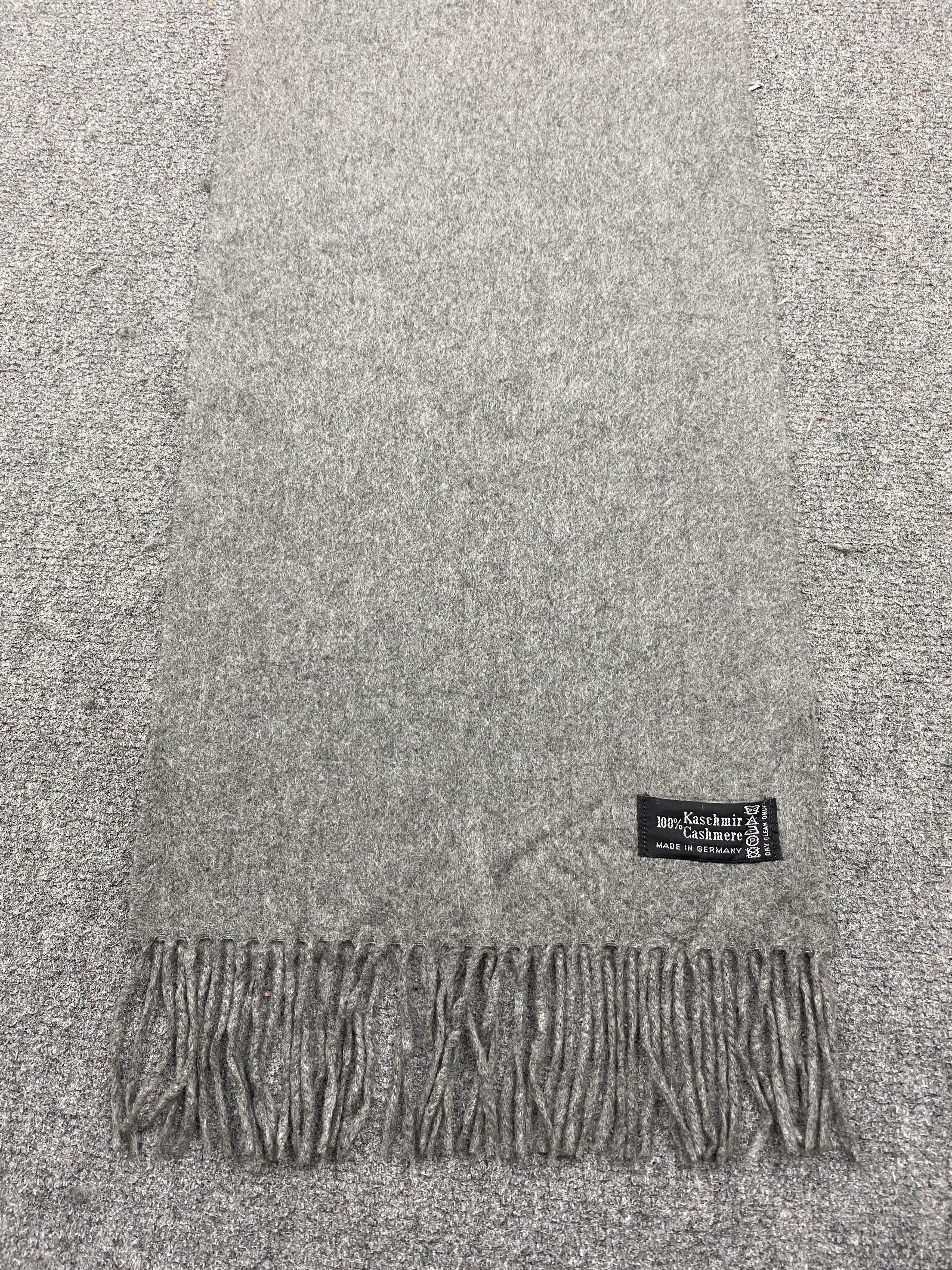 Pierre Balmain Pierre Balmain Scarf / Muffler / Neckwear SC0189 Size ONE SIZE - 5 Thumbnail