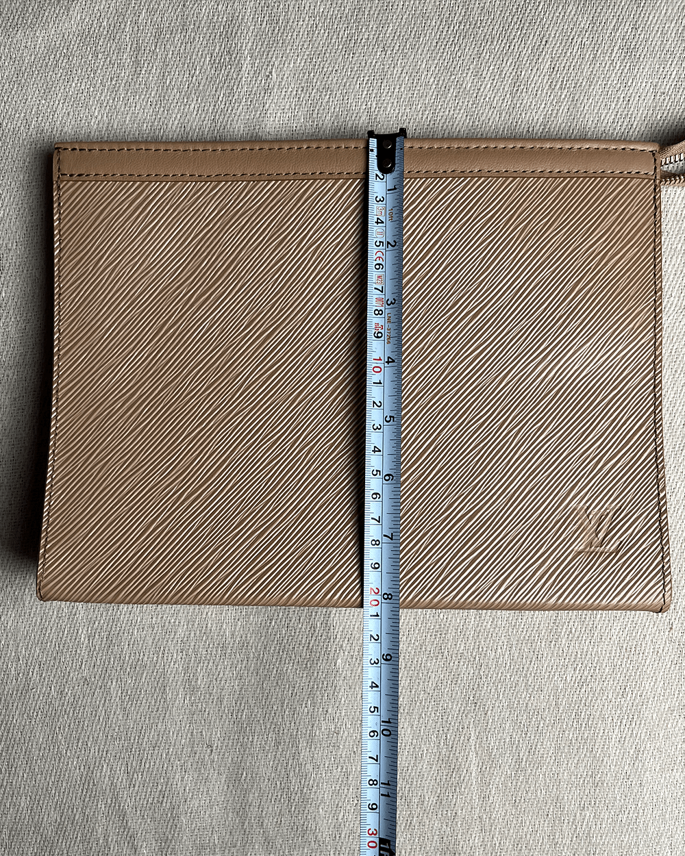 Louis Vuitton Louis Vuitton Saffiano Leather Tan Pouch Size ONE SIZE - 13 Thumbnail