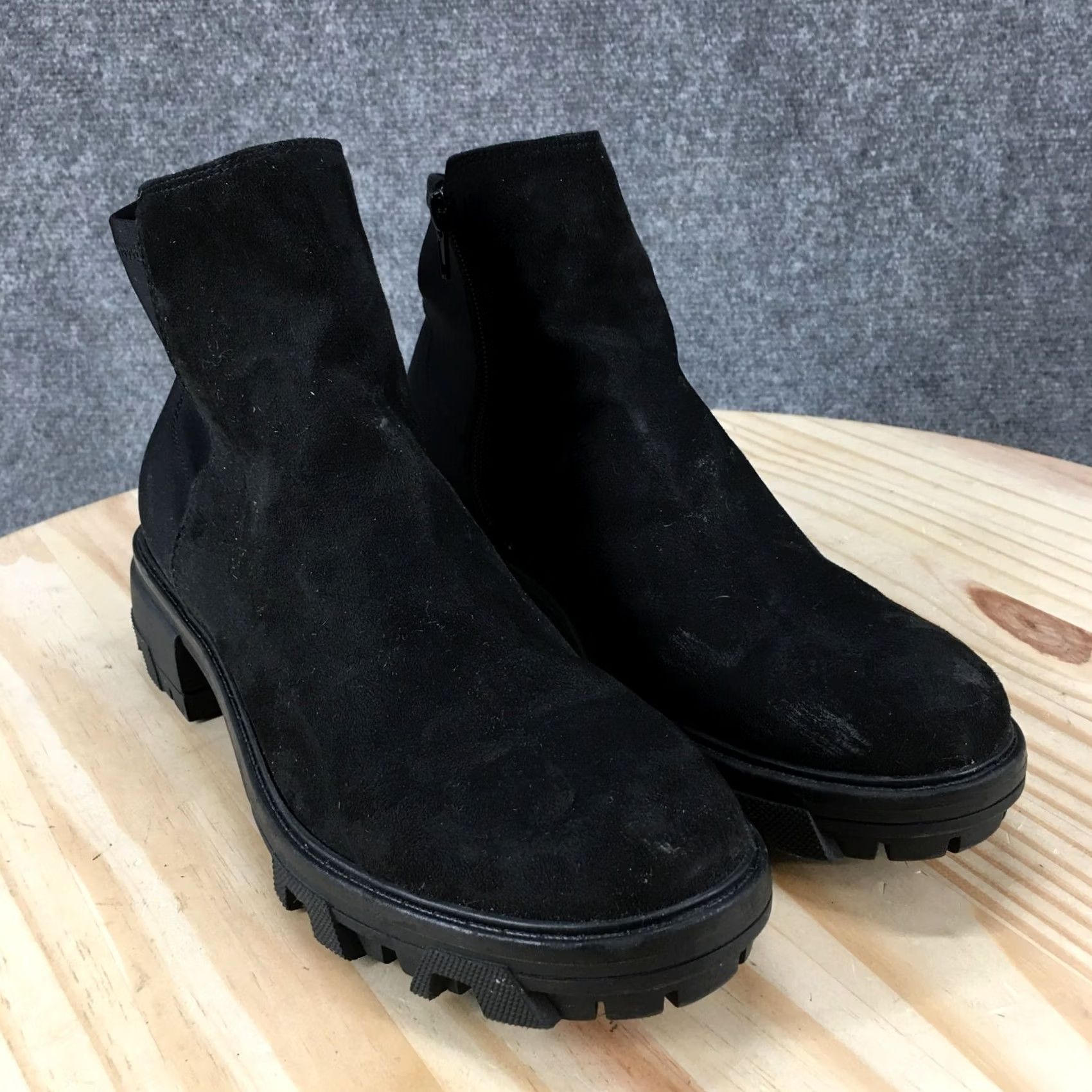 Vintage Unisa Boots Womens Wadi-M Ankle Booties Zipper Black Suede Casual Mid Heel 2" Size US 9 / IT 39 - 6 Thumbnail