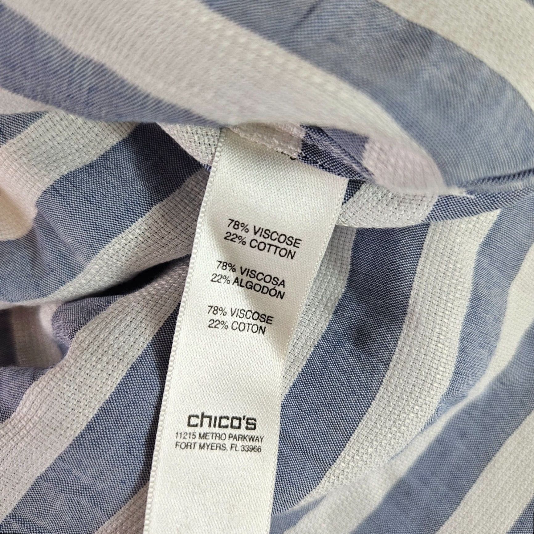 Vintage VINTAGE Chico's Womens Crinkle Stripe Tunic Sz Large Blue White 3/4 Sleeve Viscose Blend Size L / US 10 / IT 46 - 4 Thumbnail