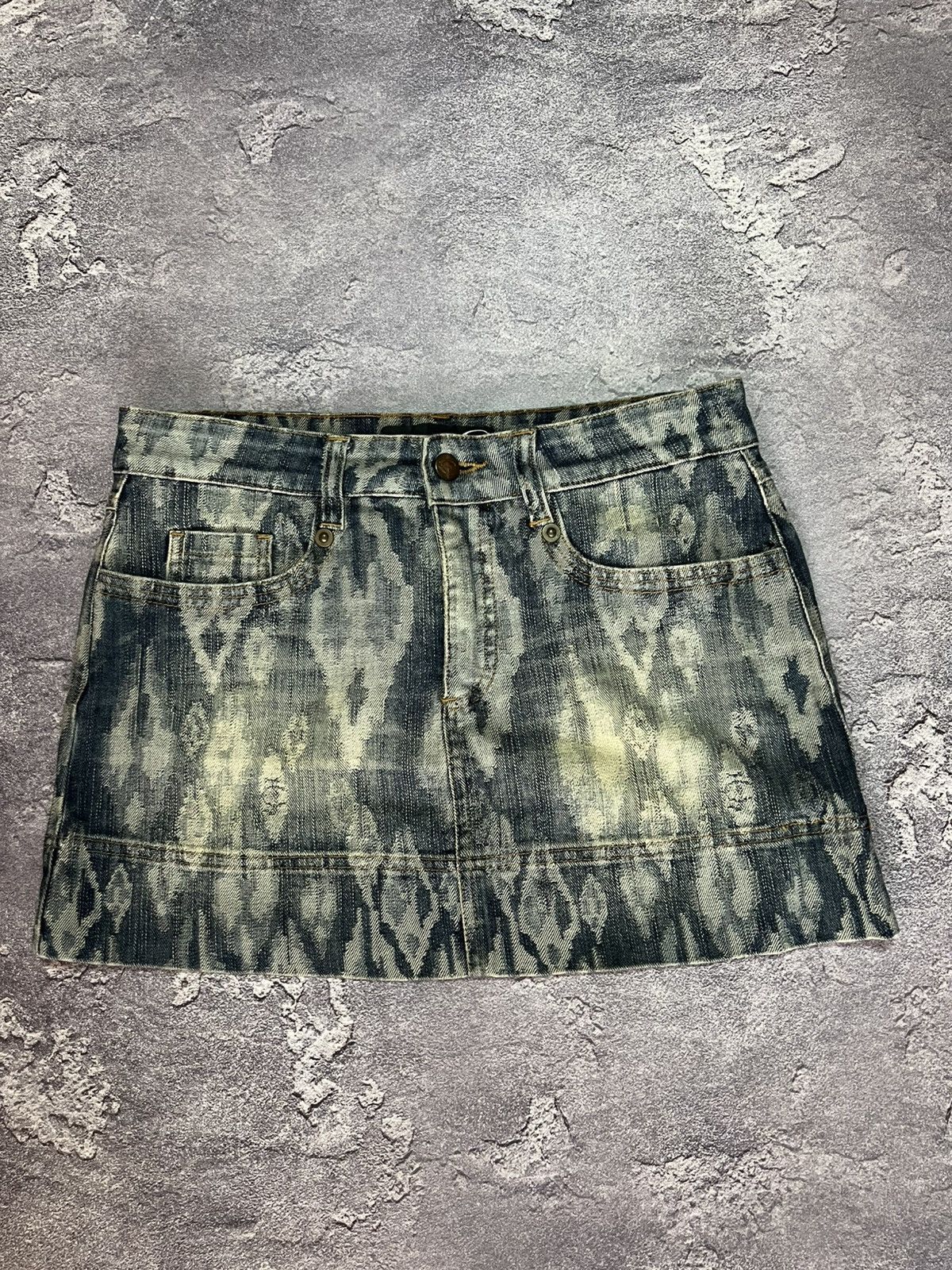 Just Cavalli Just Cavalli Monogram Logo Mini Skirt Vintage Womens Size L / US 10 / IT 46 - 1 Thumbnail