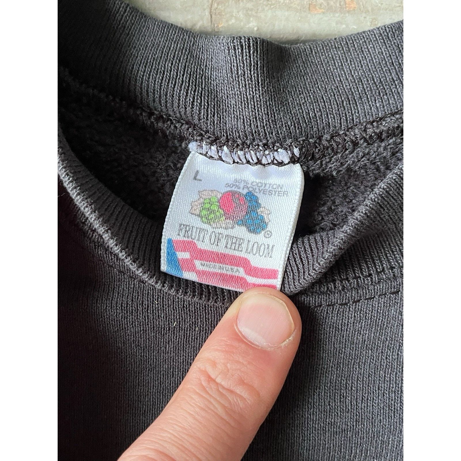 Fruit Of The Loom VTG HardRockCafe NY Sweatshirt USA *rare color* PINK & GREEN Size US L / EU 52-54 / 3 - 4 Thumbnail