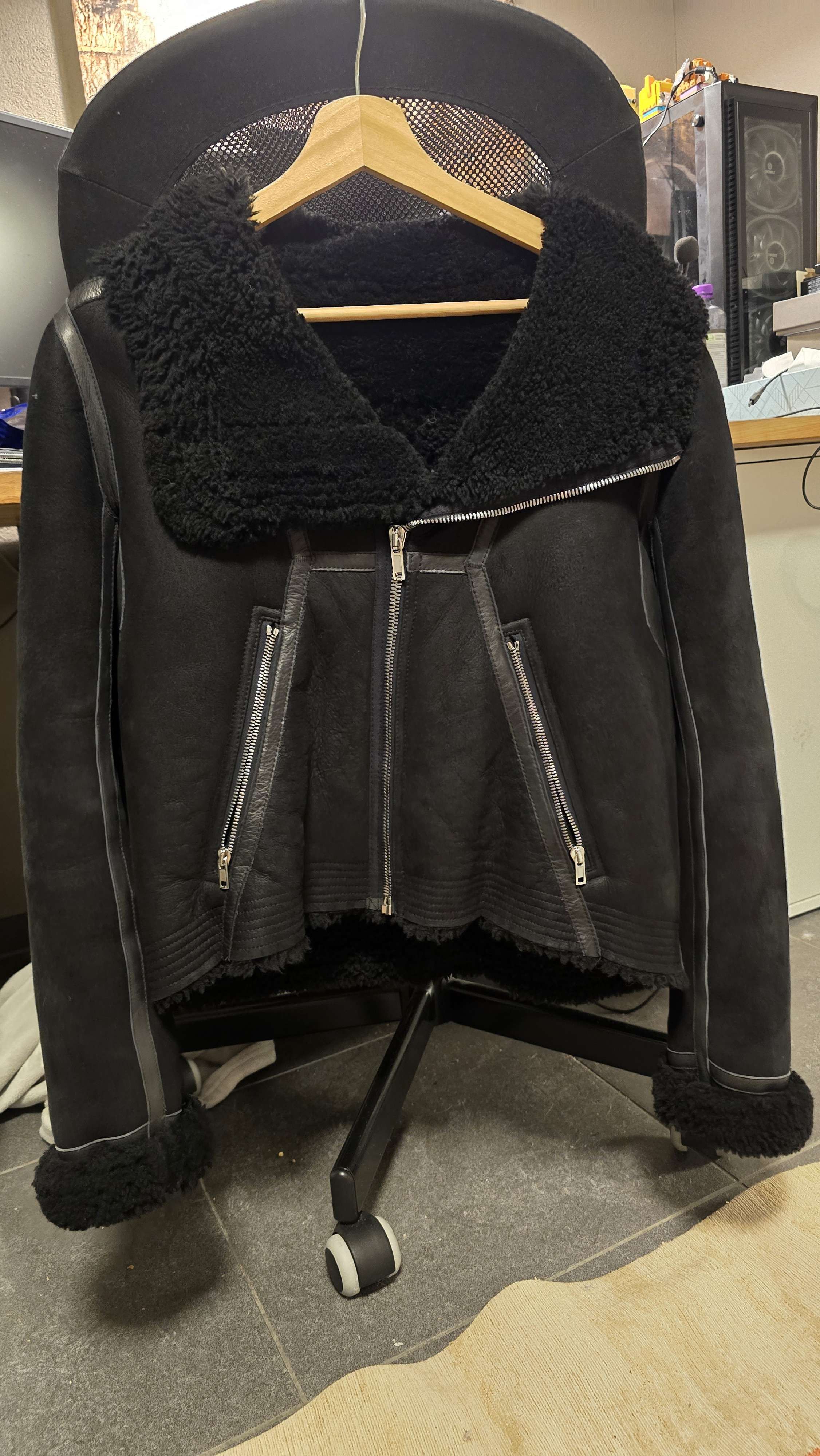 Rick Owens Cropped Showtek