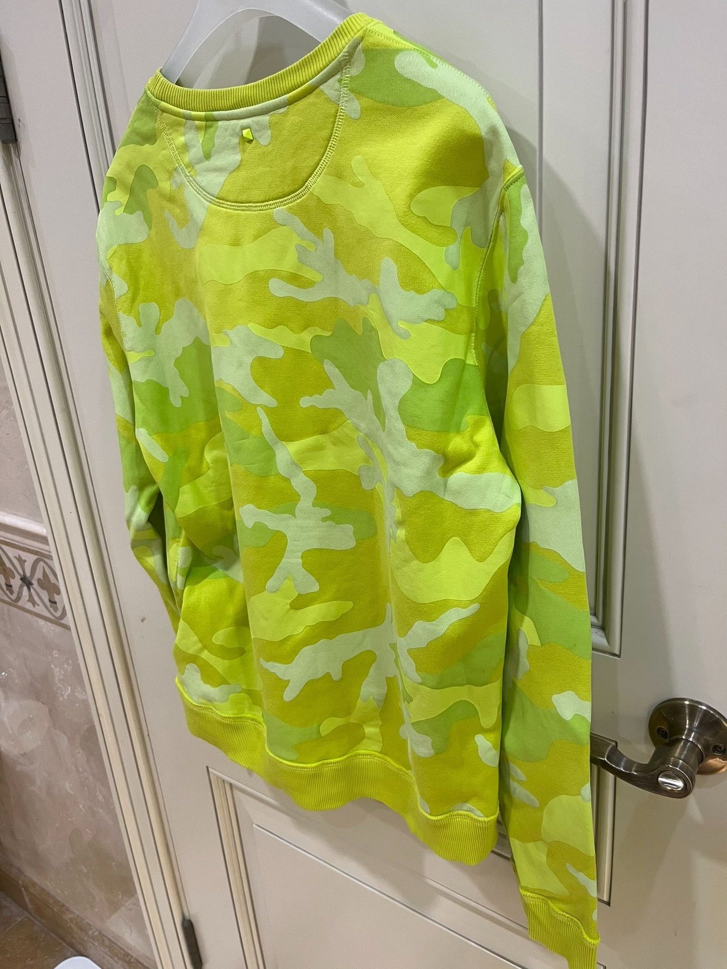 Valentino Valentino Camouflage Crewneck Sweatshirt Size US S / EU 44-46 / 1 - 8 Thumbnail