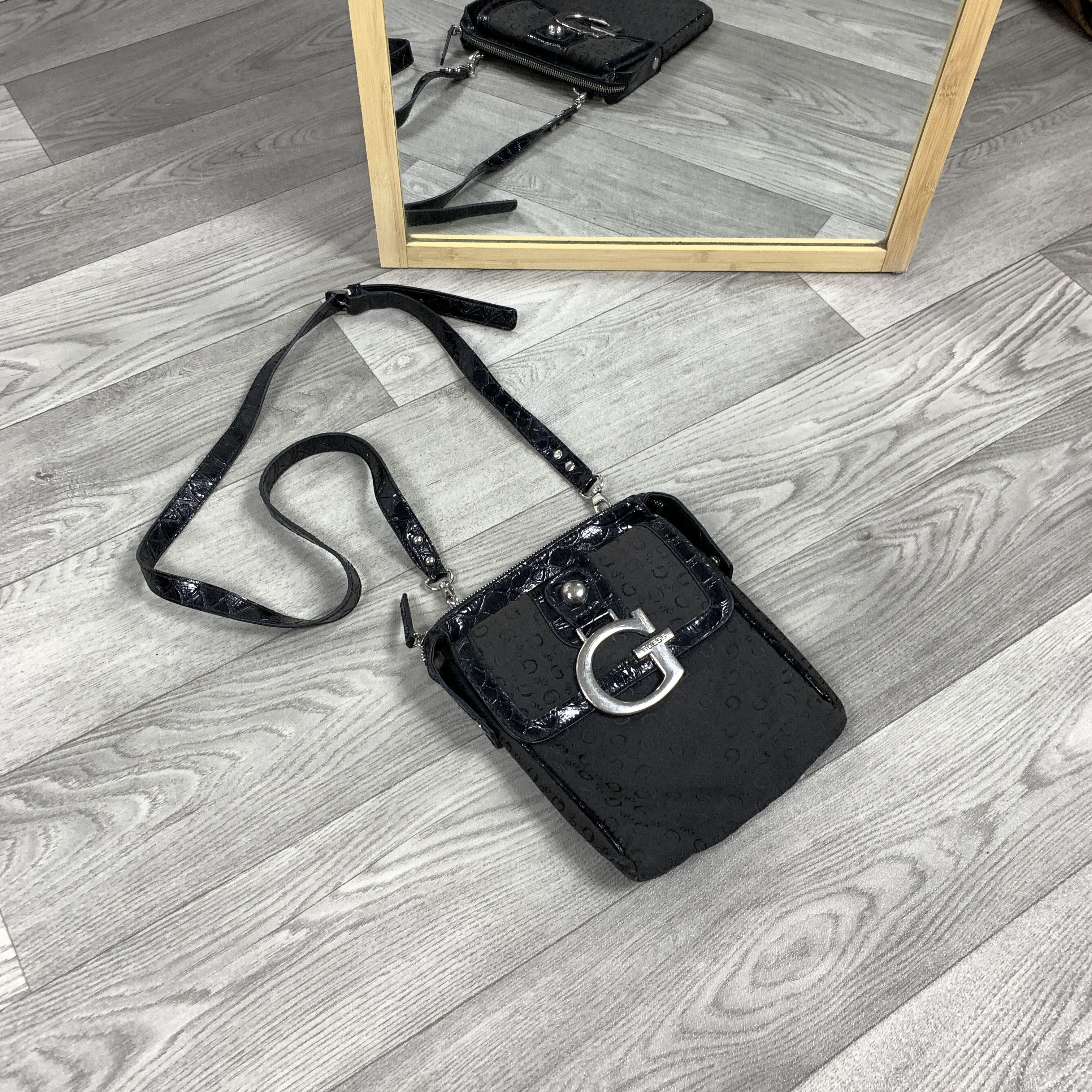 Guess Vintage Guess Y2K Black Crossbody Shoulder Metal G Bag Size ONE SIZE - 3 Thumbnail
