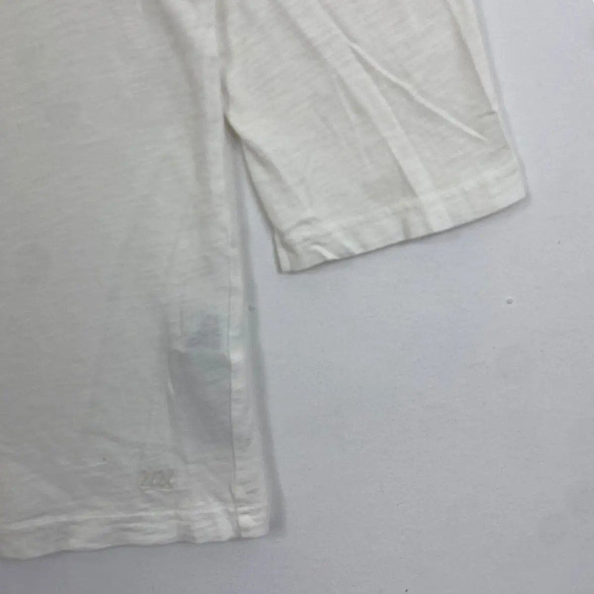Japanese Brand UNIQLO UNDERCOVER SKULL Long Sleeve Tee Shirt Medium Size Size M / US 6-8 / IT 42-44 - 3 Thumbnail
