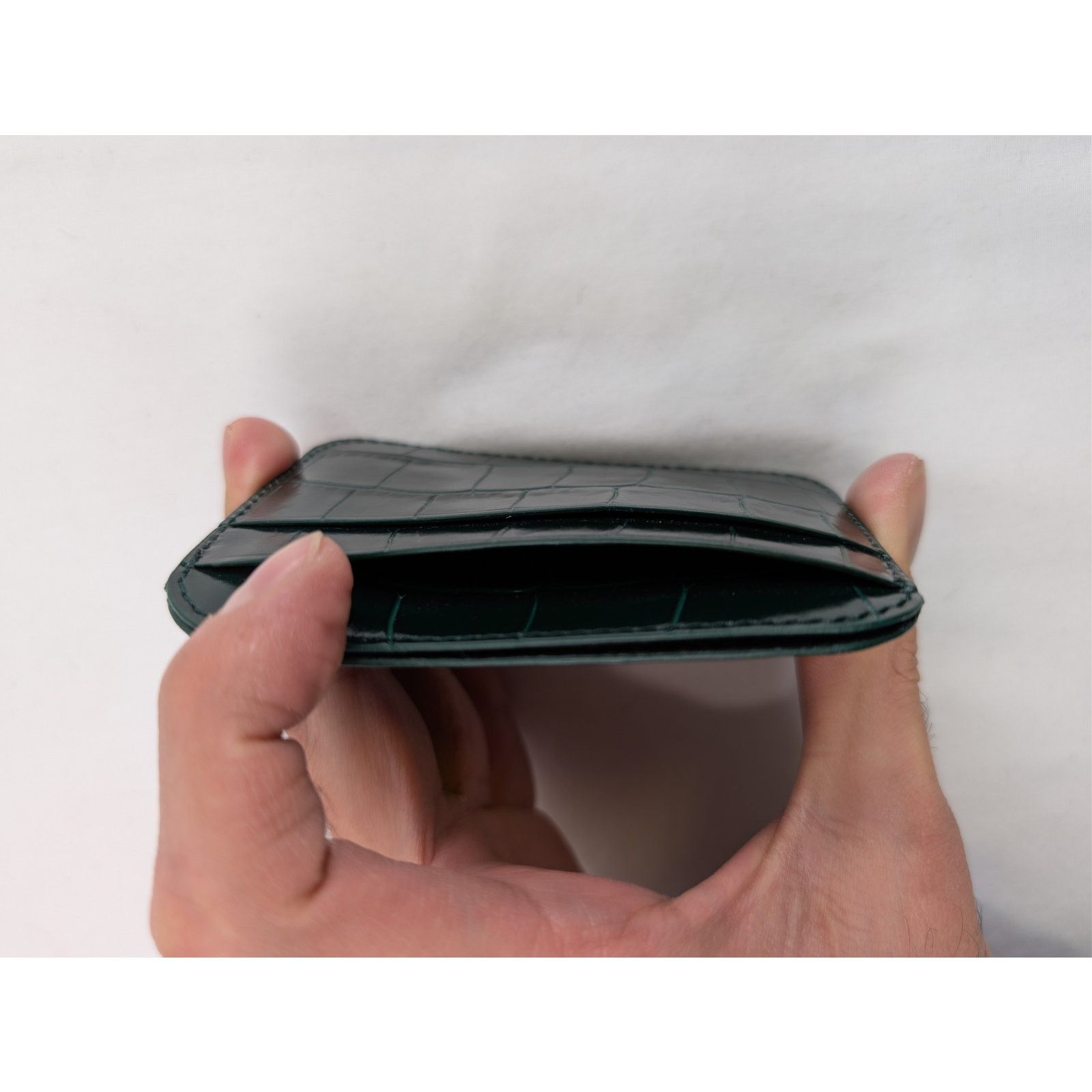 Balenciaga o1rshd1 Size: OS / Shiny Embossed Croc Cash Card Holder Size ONE SIZE - 10 Thumbnail