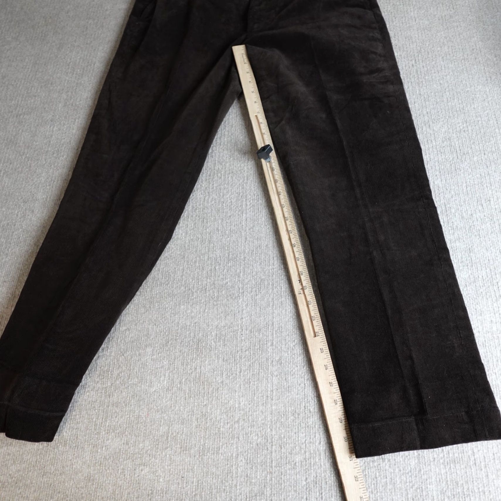 Polo Ralph Lauren Polo Ralph Lauren Pants 36 Brown Corduroy Straight Men Regular Inseam 31 Corduroy Chino Flat Front Size 36 Brown Men Size US M / EU 48-50 / 2 - 2 Thumbnail
