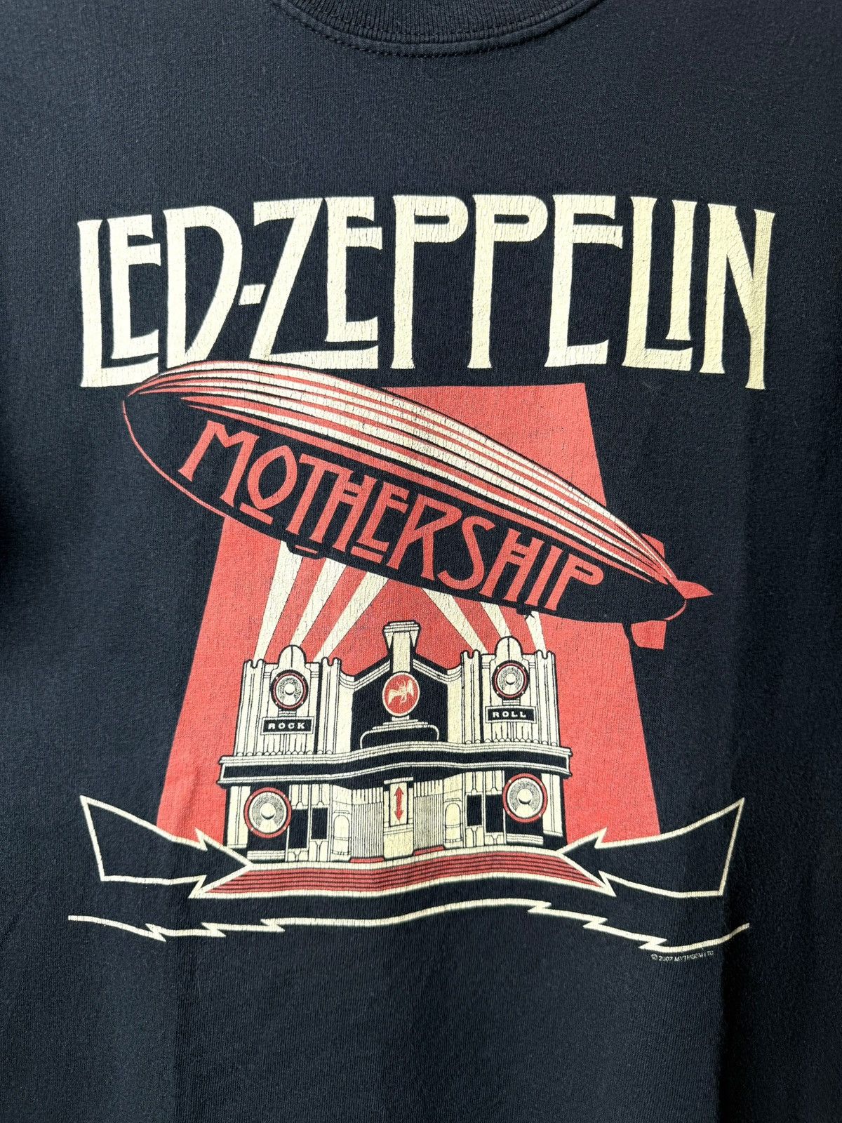 Band Tees Vintage 2007 Led Zeppelin Mother Ship Band T Shirt Y2K Size US M / EU 48-50 / 2 - 2 Thumbnail