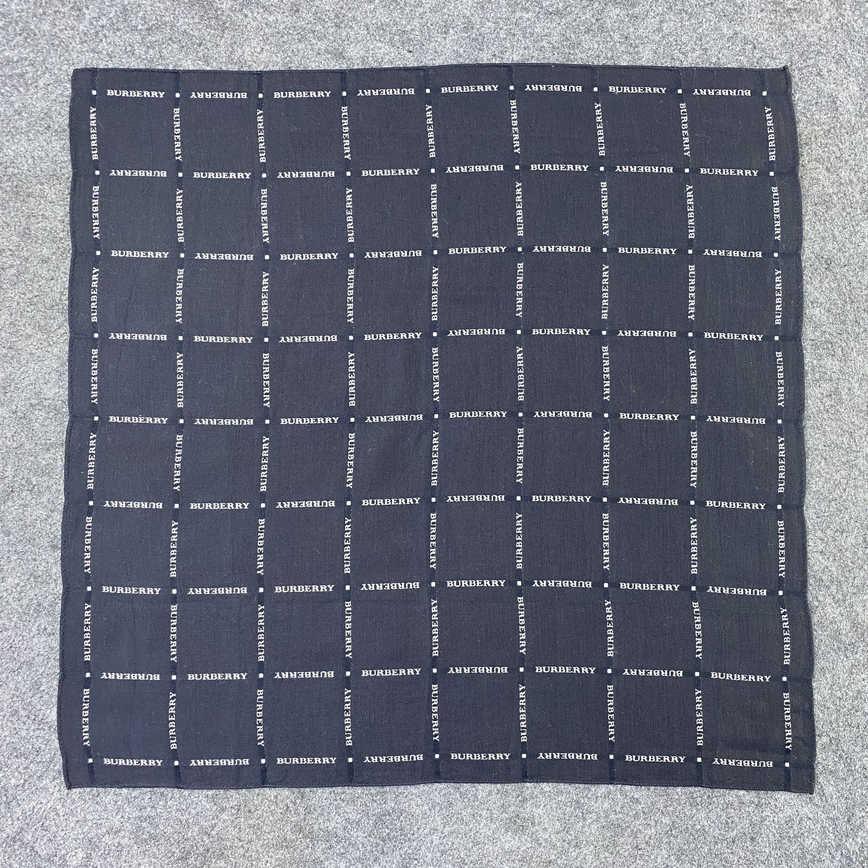 Burberry Burberry Handkerchief Neckerchief Bandana-B1813 Size ONE SIZE - 3 Thumbnail