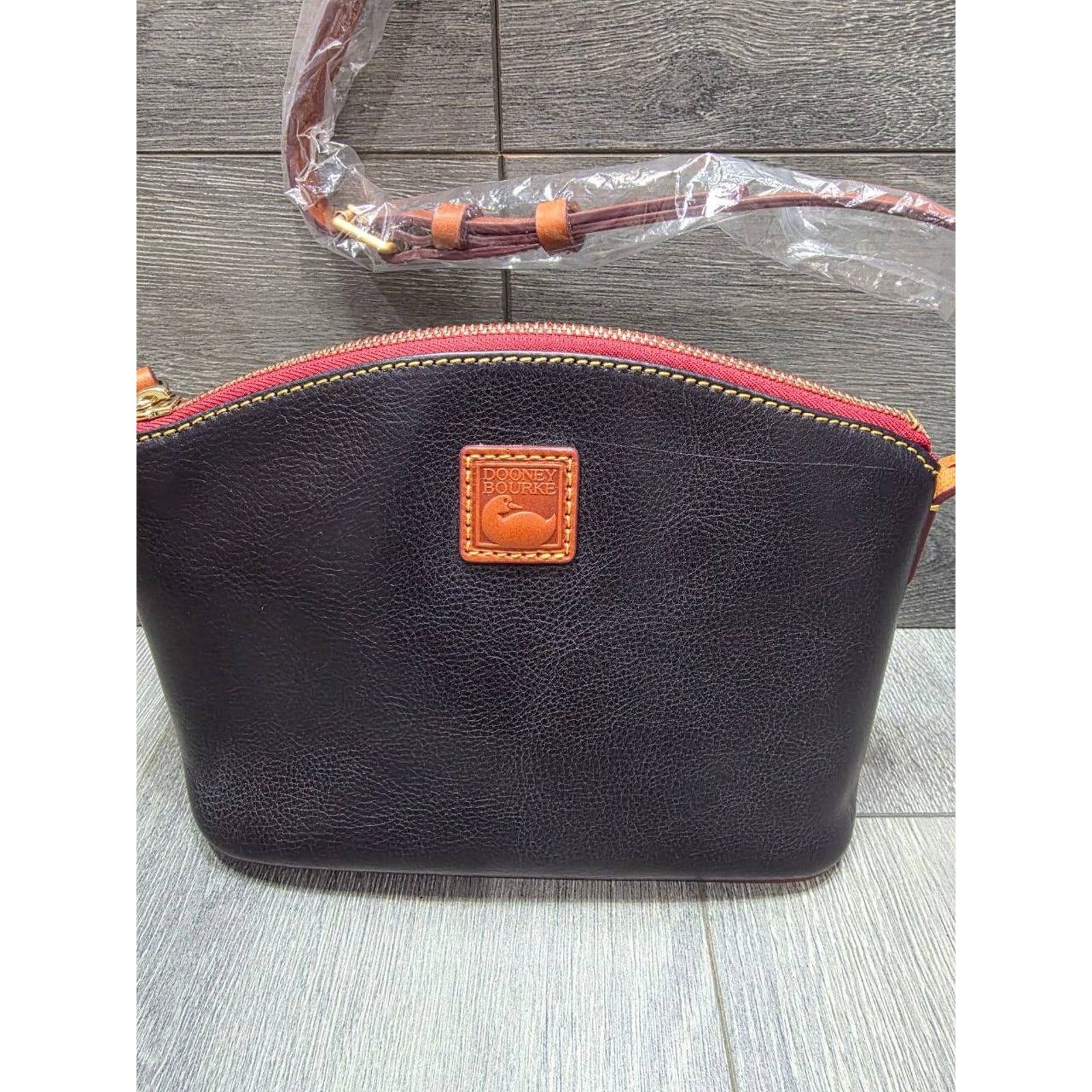 Dooney & Bourke Dooney & Bourke Florentine Leather Suki Black bag A463683 Size ONE SIZE - 1 Thumbnail