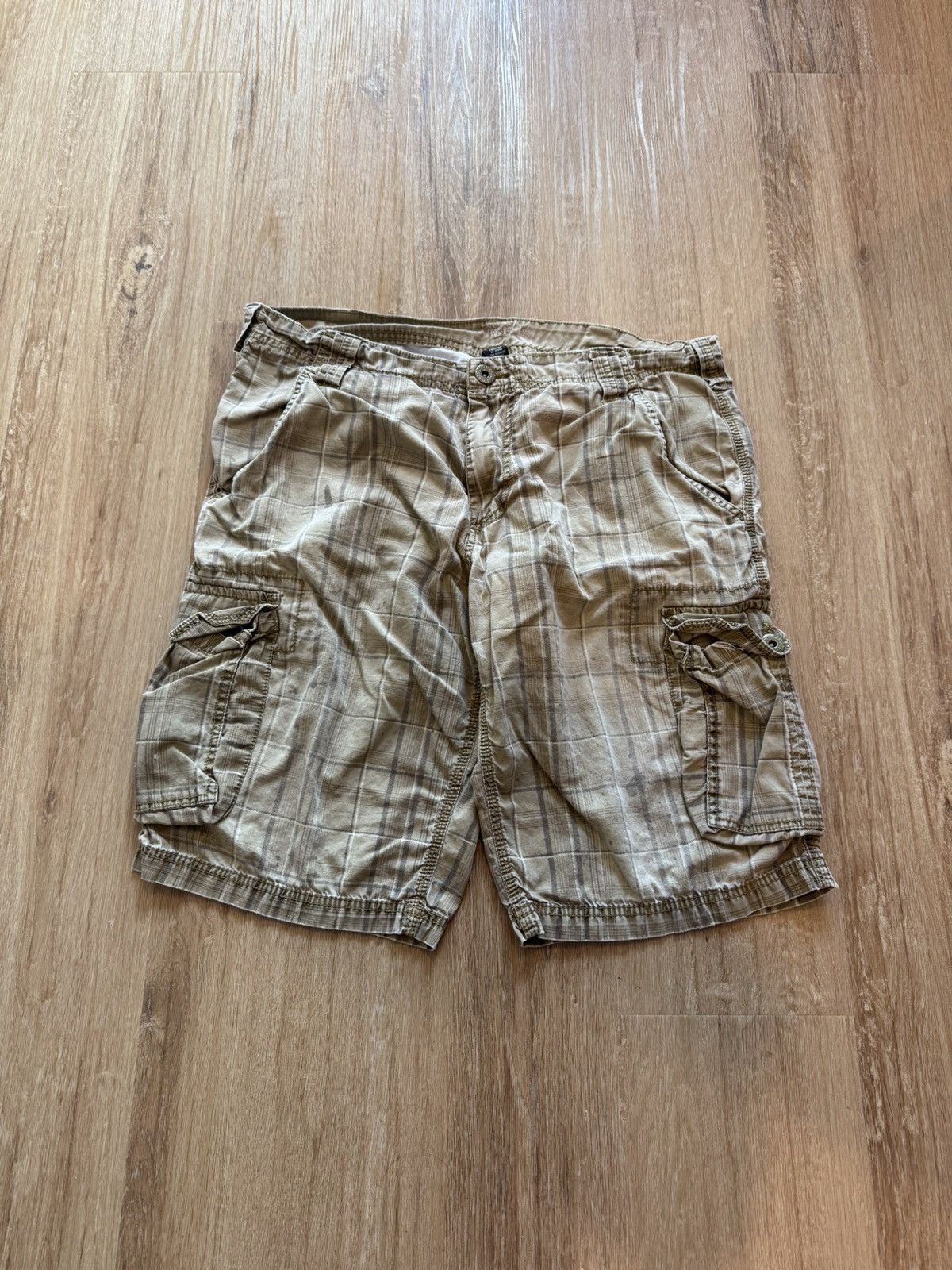 Vintage Tan brown plaid y2k cargo shorts Size US 34 / EU 50 - 1 Thumbnail
