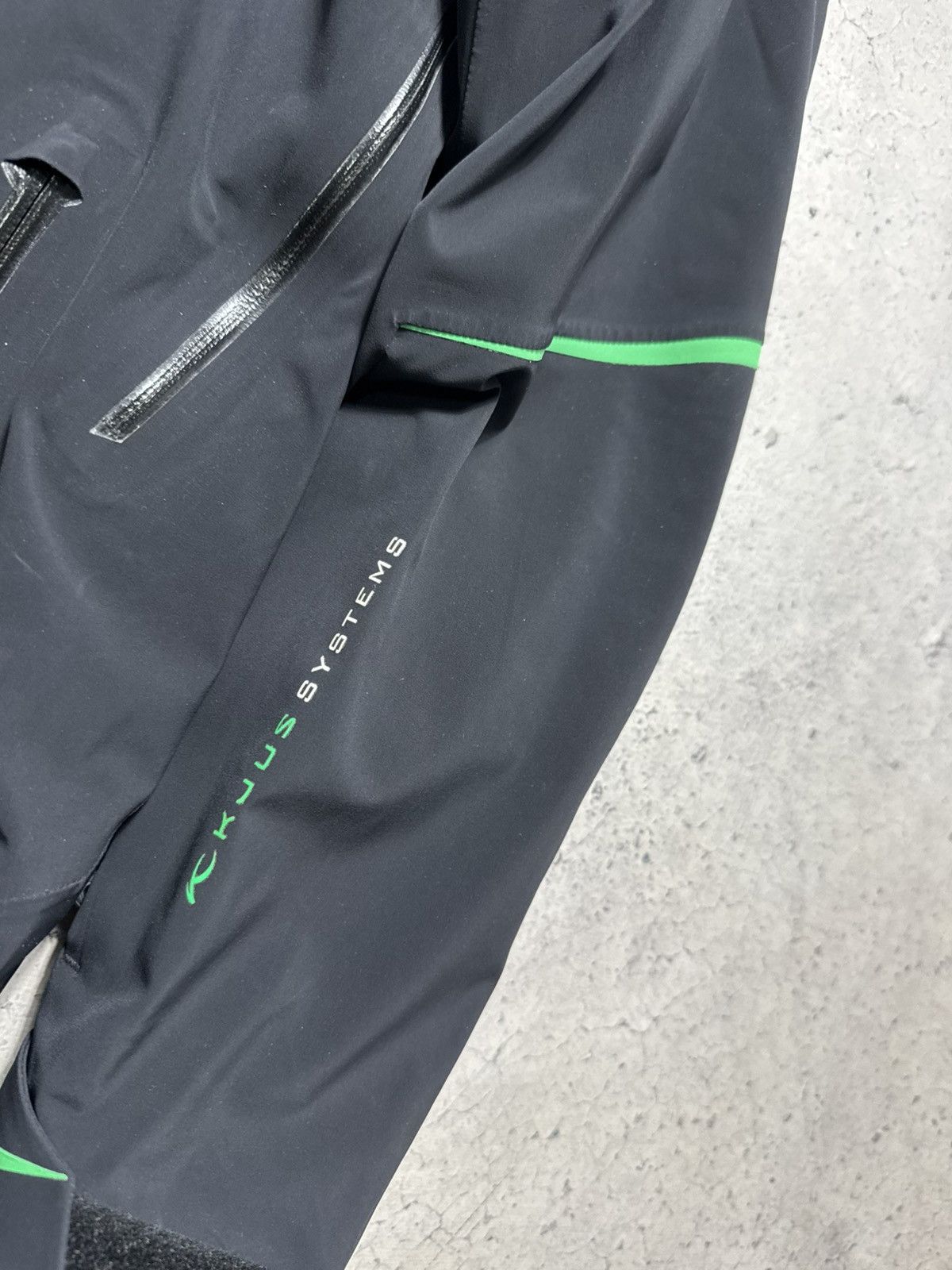 KJUS Kjus Ski Jacket Size L Black Outdoor Size US L / EU 52-54 / 3 - 5 Thumbnail