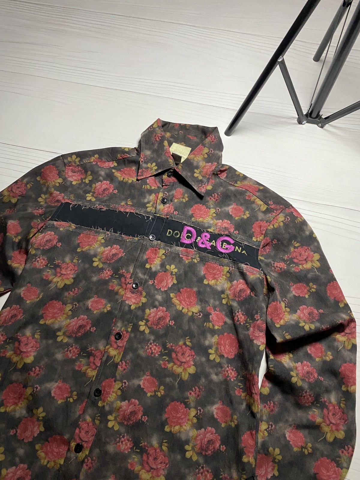 Dolce & Gabbana × Vintage Vintage Dolce & Gabbana floral y2k button up shirt Size M / US 6-8 / IT 42-44 - 6 Thumbnail