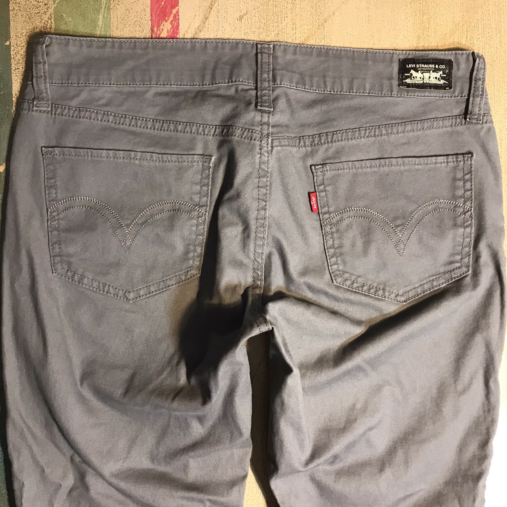 Levi's VINTAGE Levi's 535 Jegging Jeans Gray Denim 5-Pocket Stretch Logo Womens 29 Inseam 27.5 Adult Regular Cowgirl Western 80s 90s Size 29" - 3 Thumbnail