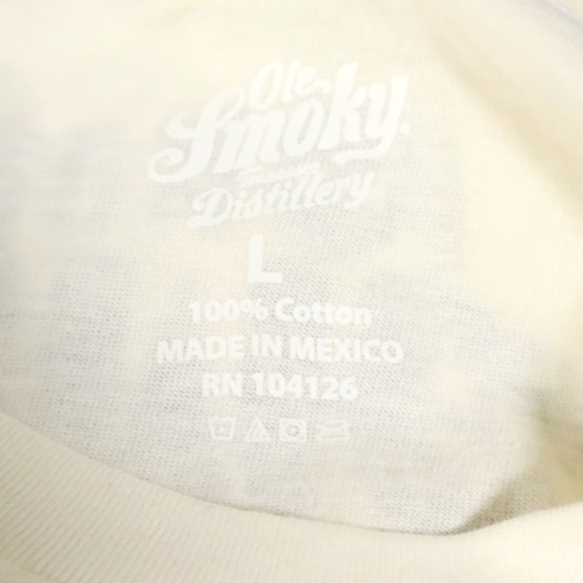 Vintage **Ole Smokey Moonshine Cream Men's L Christmas Solid T-Shirt** User: **Ole Smokey Moonshine Christmas Cream Men's L Solid T-Shirt** Size US L / EU 52-54 / 3 - 5 Thumbnail
