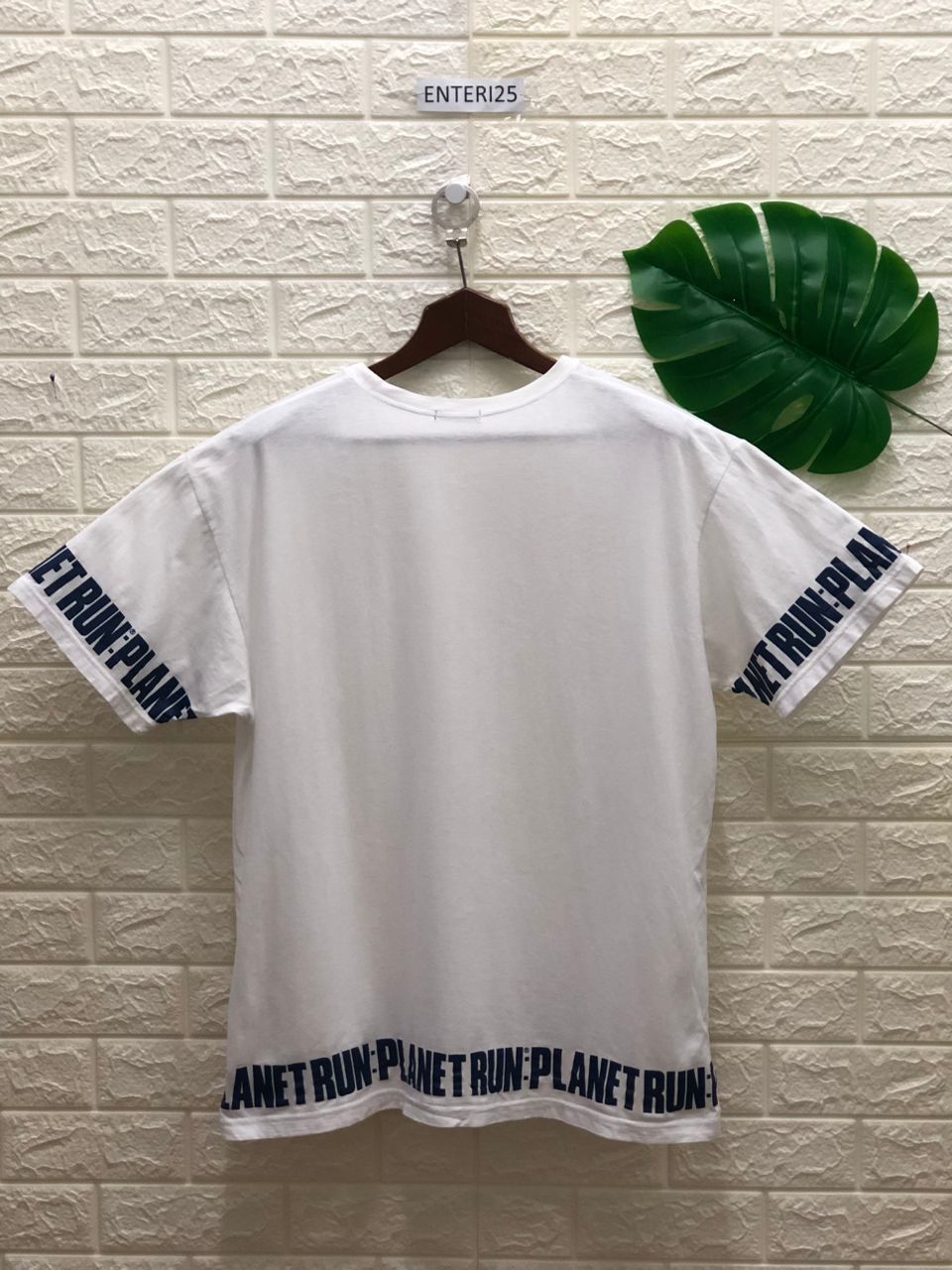 Japanese Brand vintage Planet Run shirt Size US L / EU 52-54 / 3 - 9 Thumbnail
