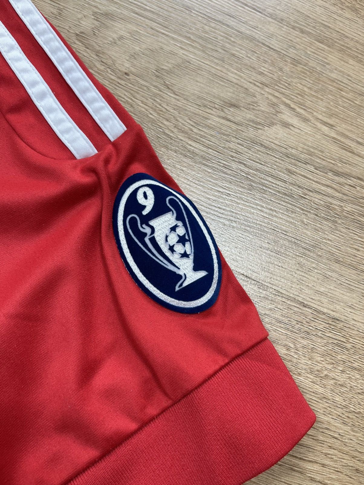 Adidas Adidas Real Madrid 2011-12 Third Kit Red T-Shirt Jersey Size US XL / EU 56 / 4 - 6 Thumbnail