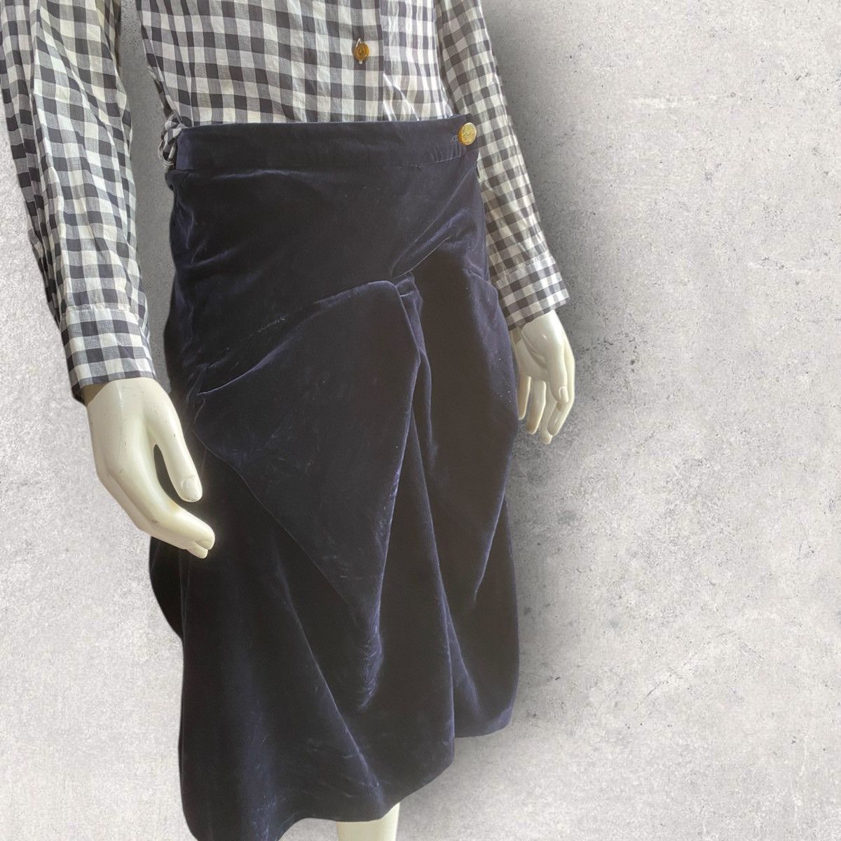 Vivienne Westwood Fall06 Velvet Drunken Skirt Size 28" / US 6 / IT 42 - 2 Thumbnail