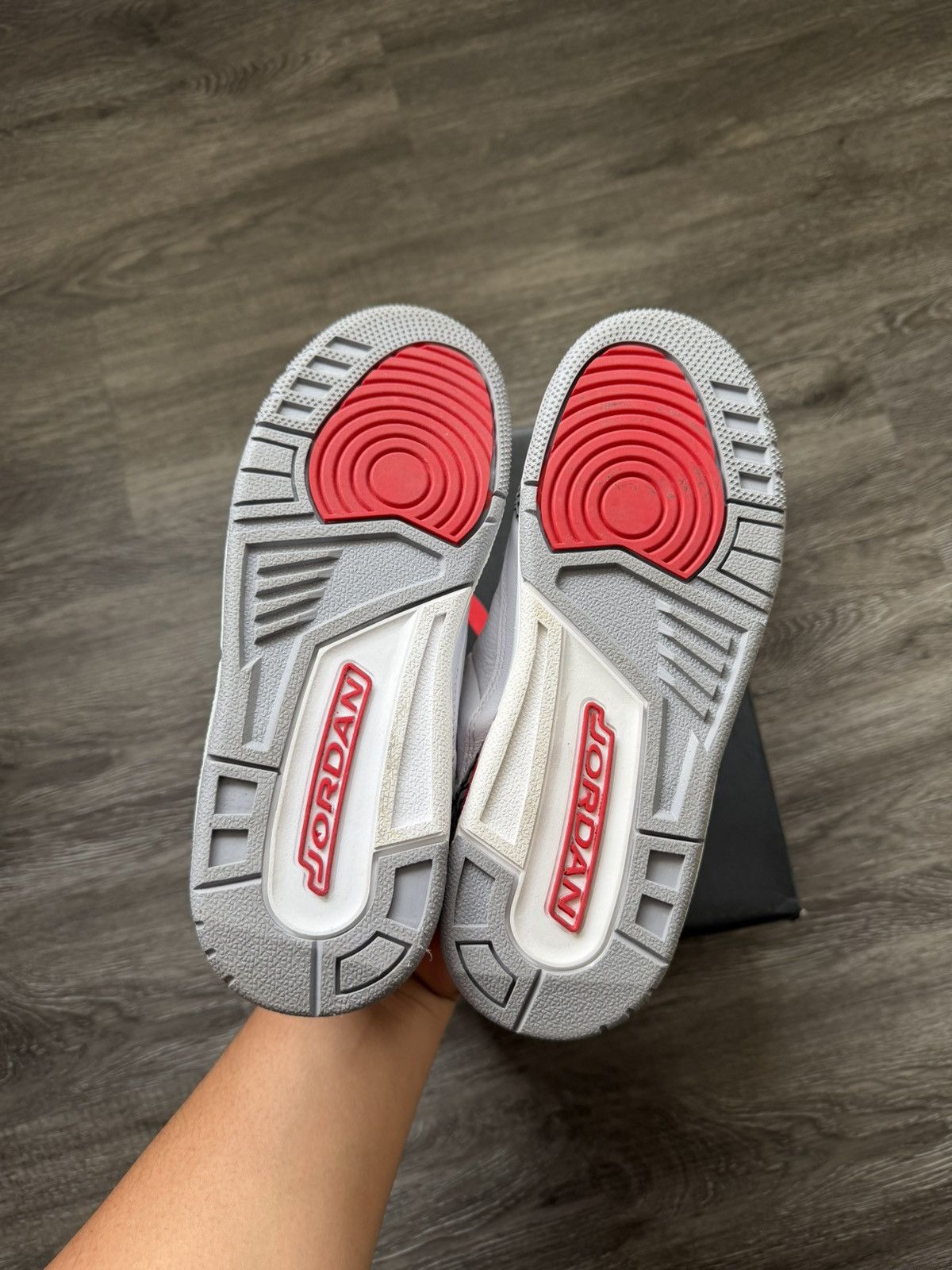 Jordan Brand Air Jordan 3 Fire Red Gs Sneakers Size 4Y or 5.5 Women Size US 5.5 / IT 35.5 - 8 Thumbnail
