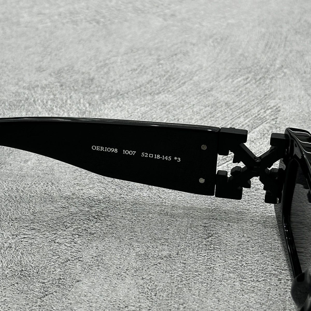 Off-White OFF WHITE ROMA SUNGLASSES Size ONE SIZE - 9 Thumbnail