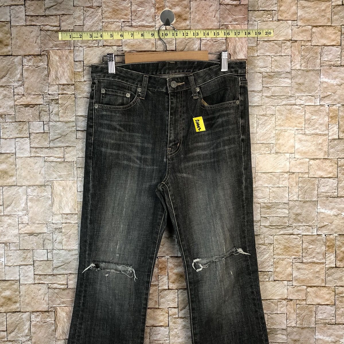 Japanese Brand Uniqlo japan Black ripped Distressed Denim Pants #A1012 Size US 28 / EU 44 - 2 Thumbnail