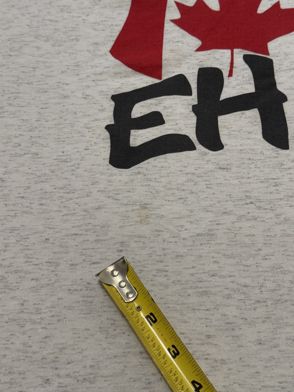 Vintage Vintage 90s Canada Eh Canadian Flag Funny Tourist T Shirt Size US L / EU 52-54 / 3 - 7 Thumbnail