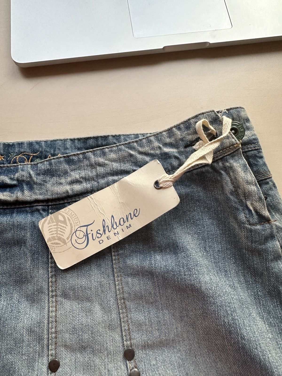 Beauty Beast × Japanese Brand Fishbone Vintage micro pleated asymmetrical mini denim skirt Size 30" / US 8 / IT 44 - 8 Thumbnail
